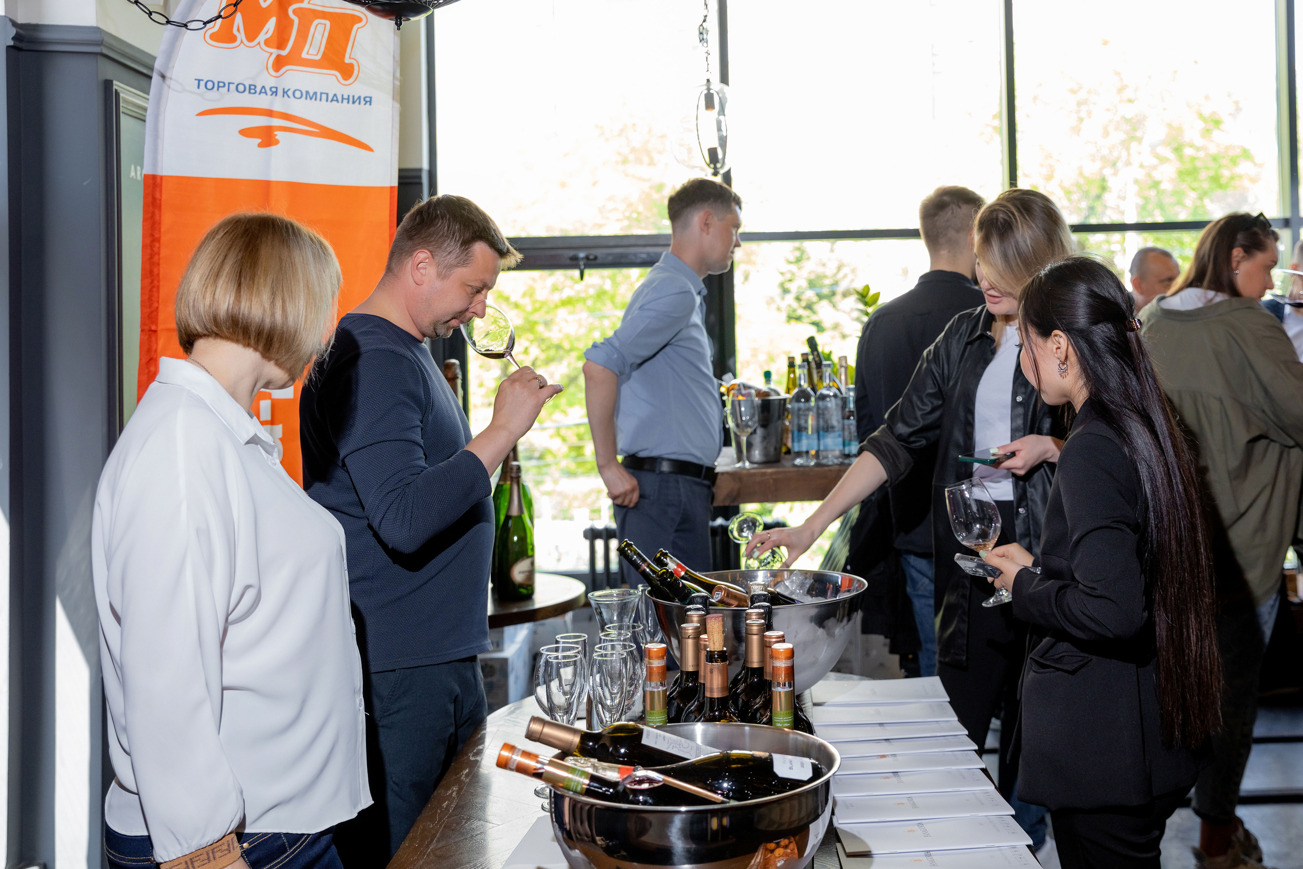 Репортажная съемка фестиваля вина г. Ростов-на-дону. Красильников Евгений — профессиональный фотограф в Ростове-на-Дону