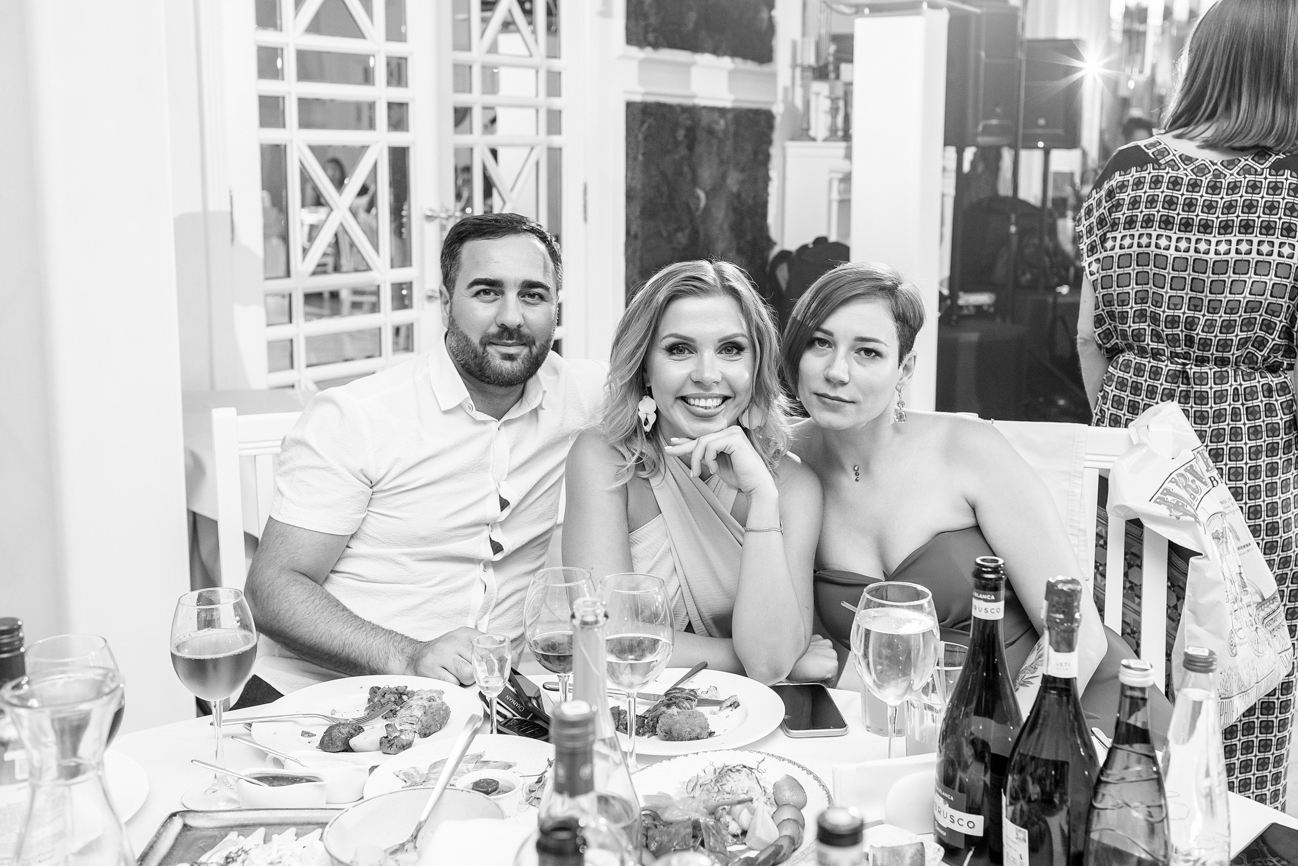 Заказать фотографа на выпускной г. Ростов-на-Дону. Красильников Евгений — профессиональный фотограф в Ростове-на-Дону