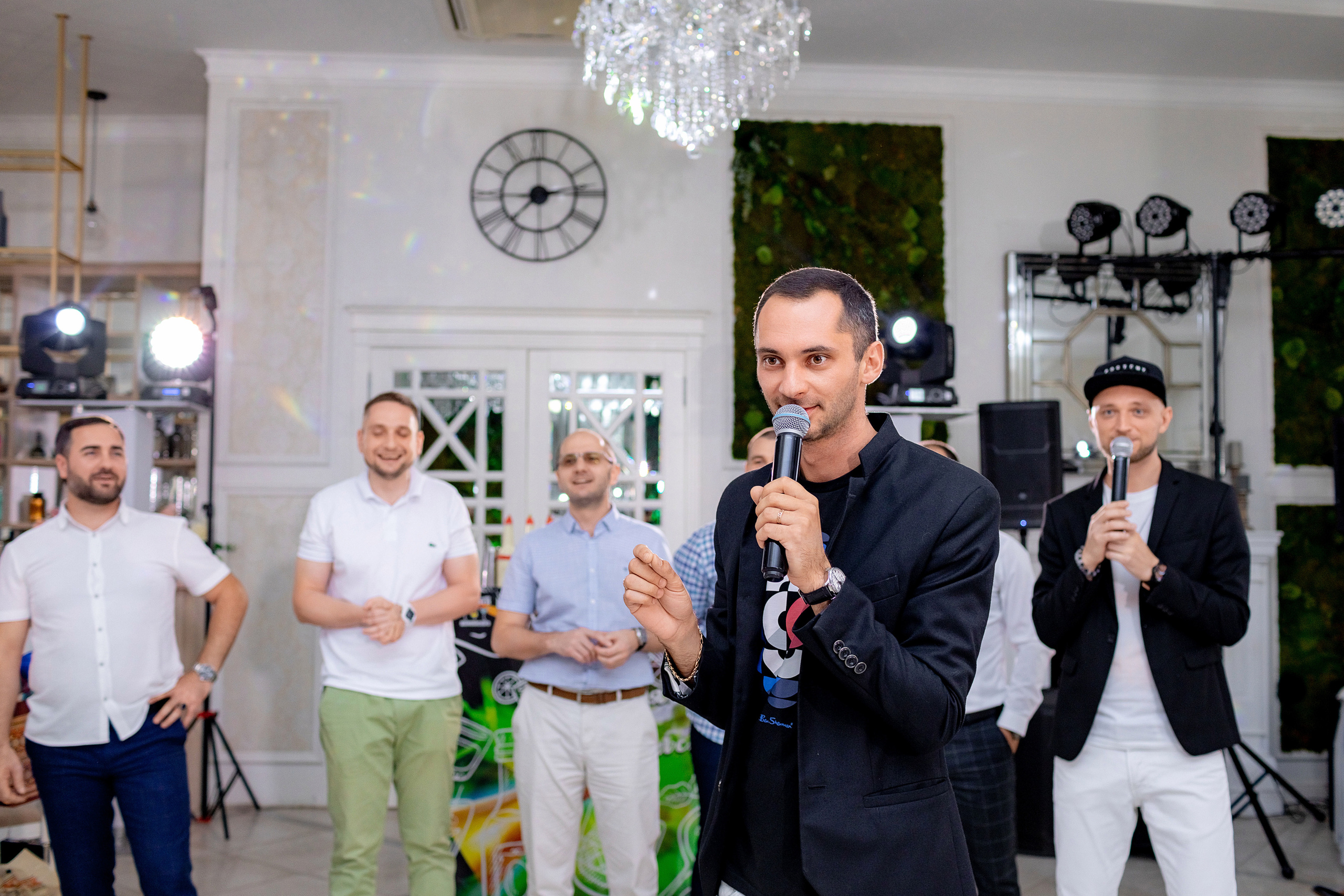 Заказать фотографа на выпускной г. Ростов-на-Дону. Красильников Евгений — профессиональный фотограф в Ростове-на-Дону