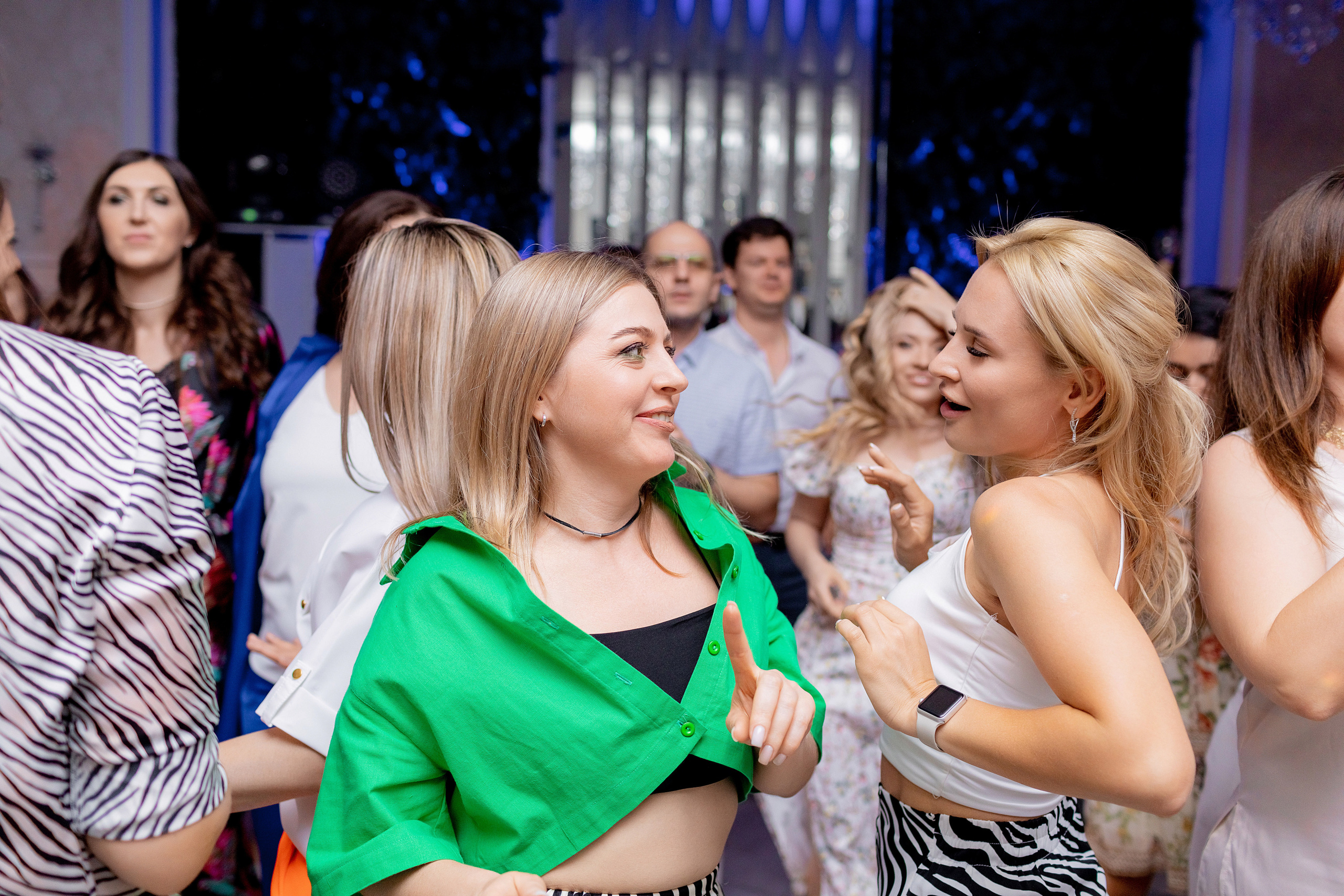 Заказать фотографа на выпускной г. Ростов-на-Дону. Красильников Евгений — профессиональный фотограф в Ростове-на-Дону