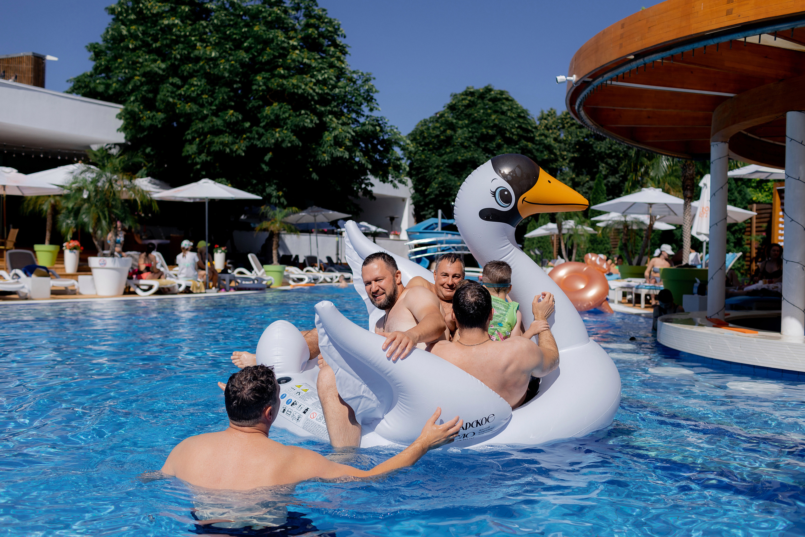 Фотограф на день рождения в ресторан. Красильников Евгений — профессиональный фотограф в Ростове-на-Дону