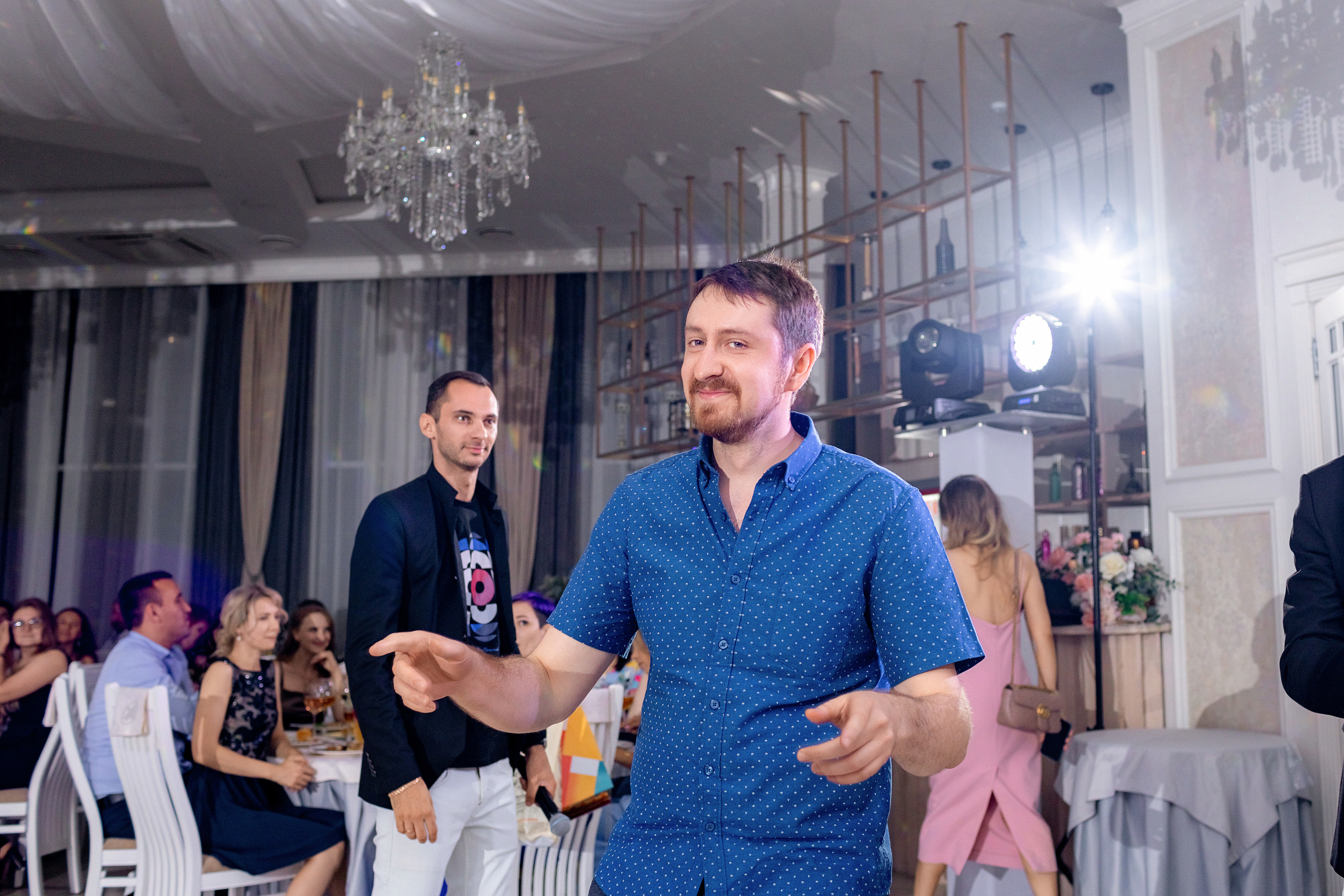 Заказать фотографа на выпускной г. Ростов-на-Дону. Красильников Евгений — профессиональный фотограф в Ростове-на-Дону