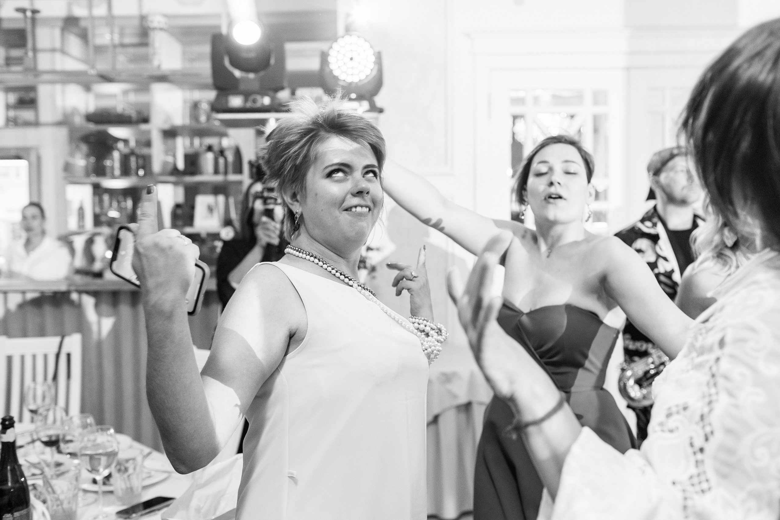 Заказать фотографа на выпускной г. Ростов-на-Дону. Красильников Евгений — профессиональный фотограф в Ростове-на-Дону