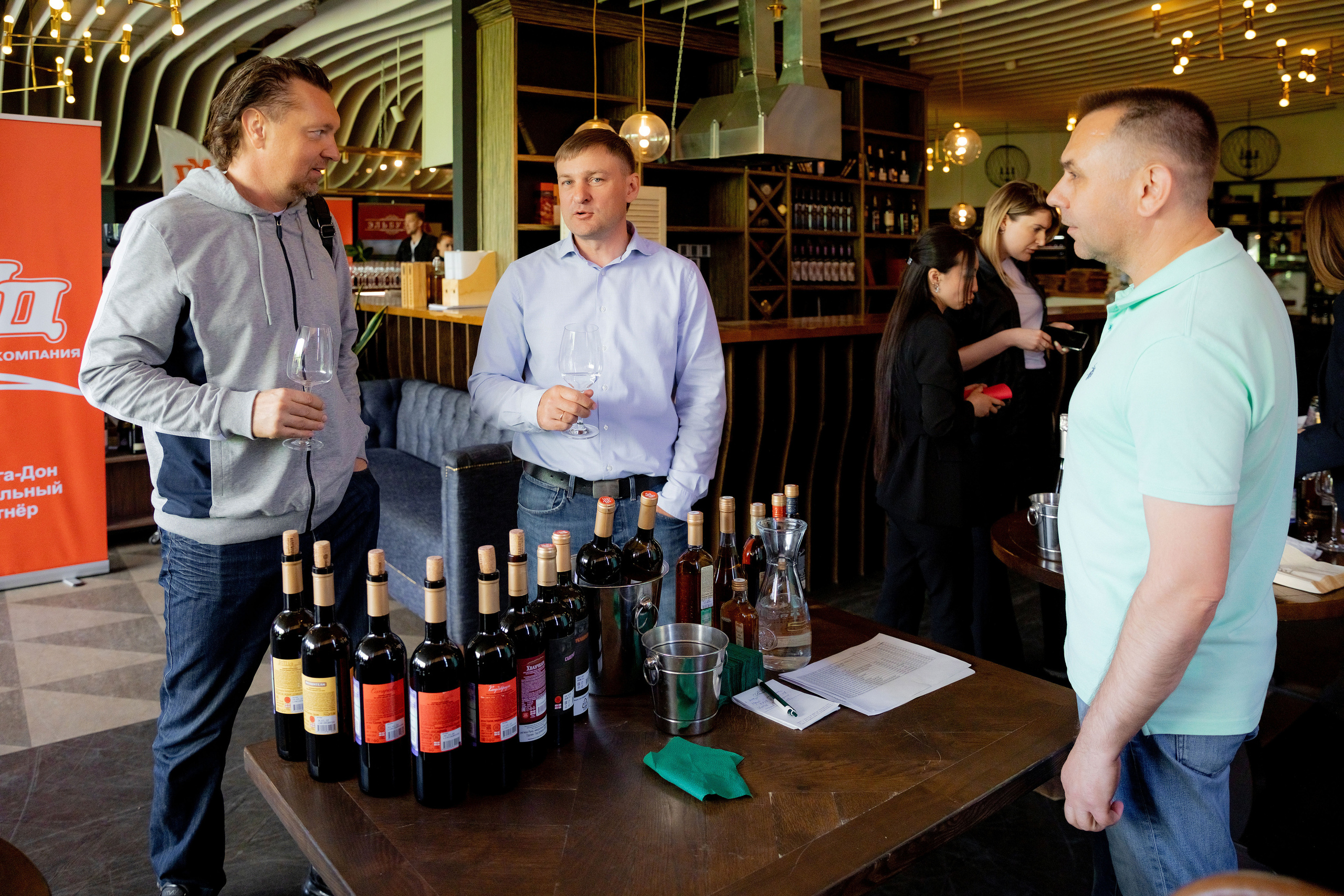 Репортажная съемка фестиваля вина г. Ростов-на-дону. Красильников Евгений — профессиональный фотограф в Ростове-на-Дону