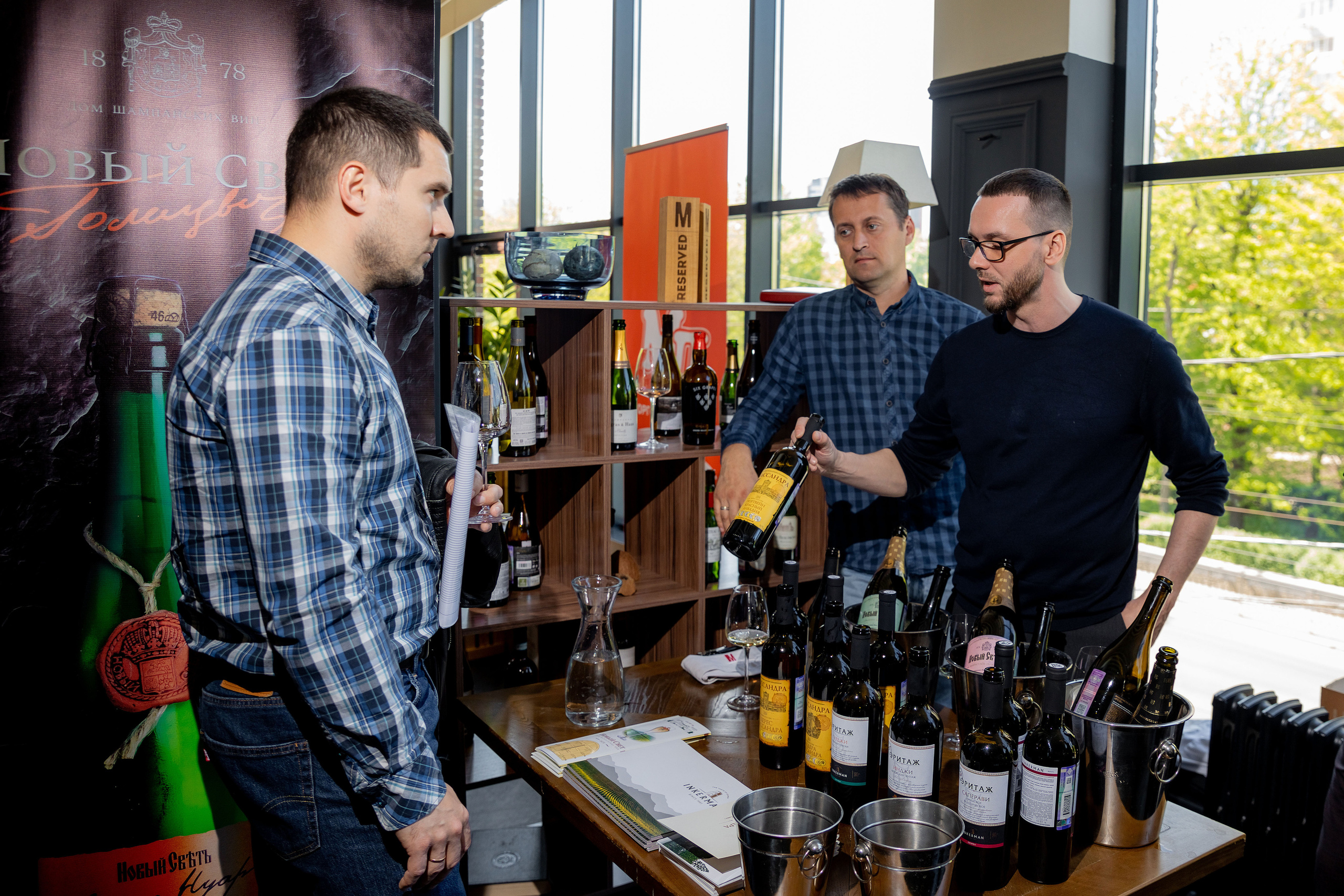 Репортажная съемка фестиваля вина г. Ростов-на-дону. Красильников Евгений — профессиональный фотограф в Ростове-на-Дону