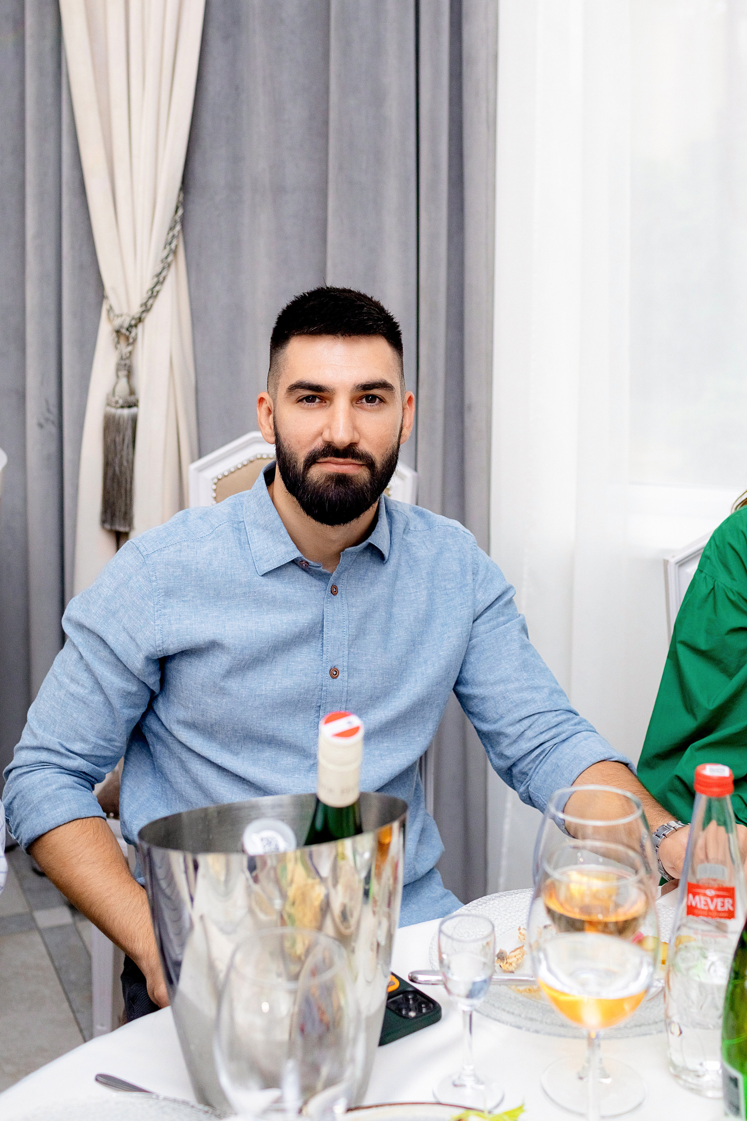 Заказать фотографа на выпускной г. Ростов-на-Дону. Красильников Евгений — профессиональный фотограф в Ростове-на-Дону