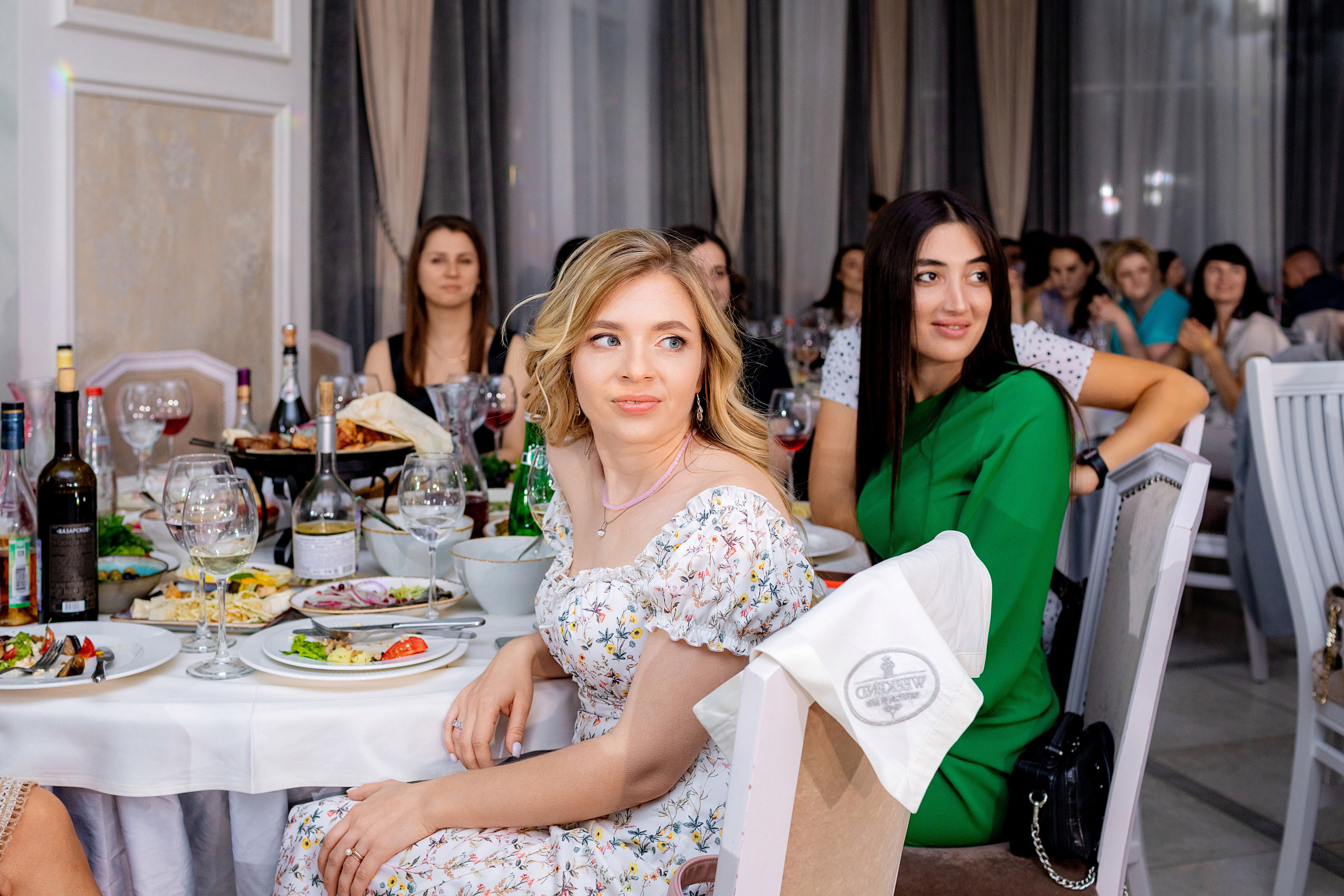 Заказать фотографа на выпускной г. Ростов-на-Дону. Красильников Евгений — профессиональный фотограф в Ростове-на-Дону