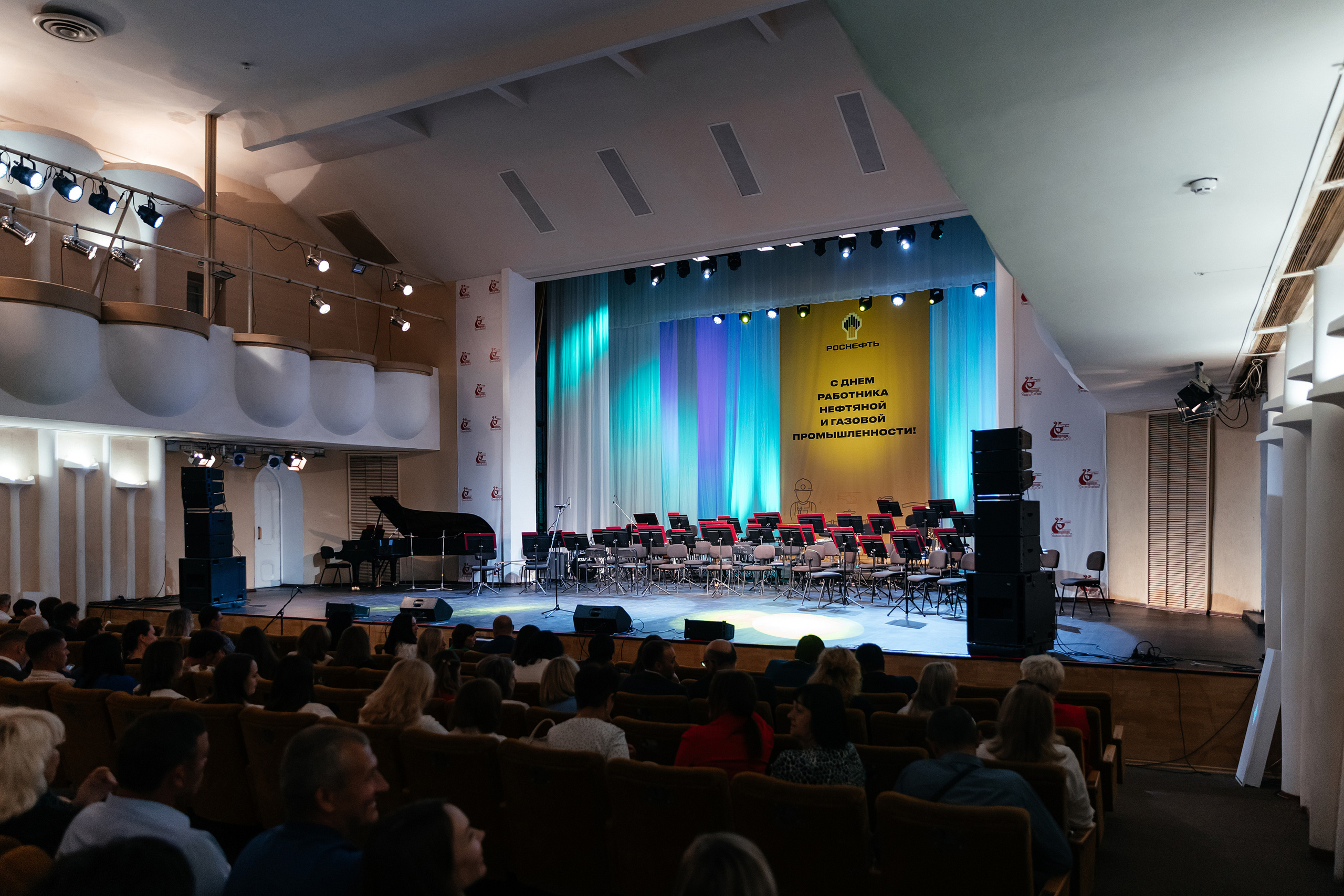 Профессиональная репортажная фотосъемка мероприятии в г. Ростове на дону. Красильников Евгений — профессиональный фотограф в Ростове-на-Дону