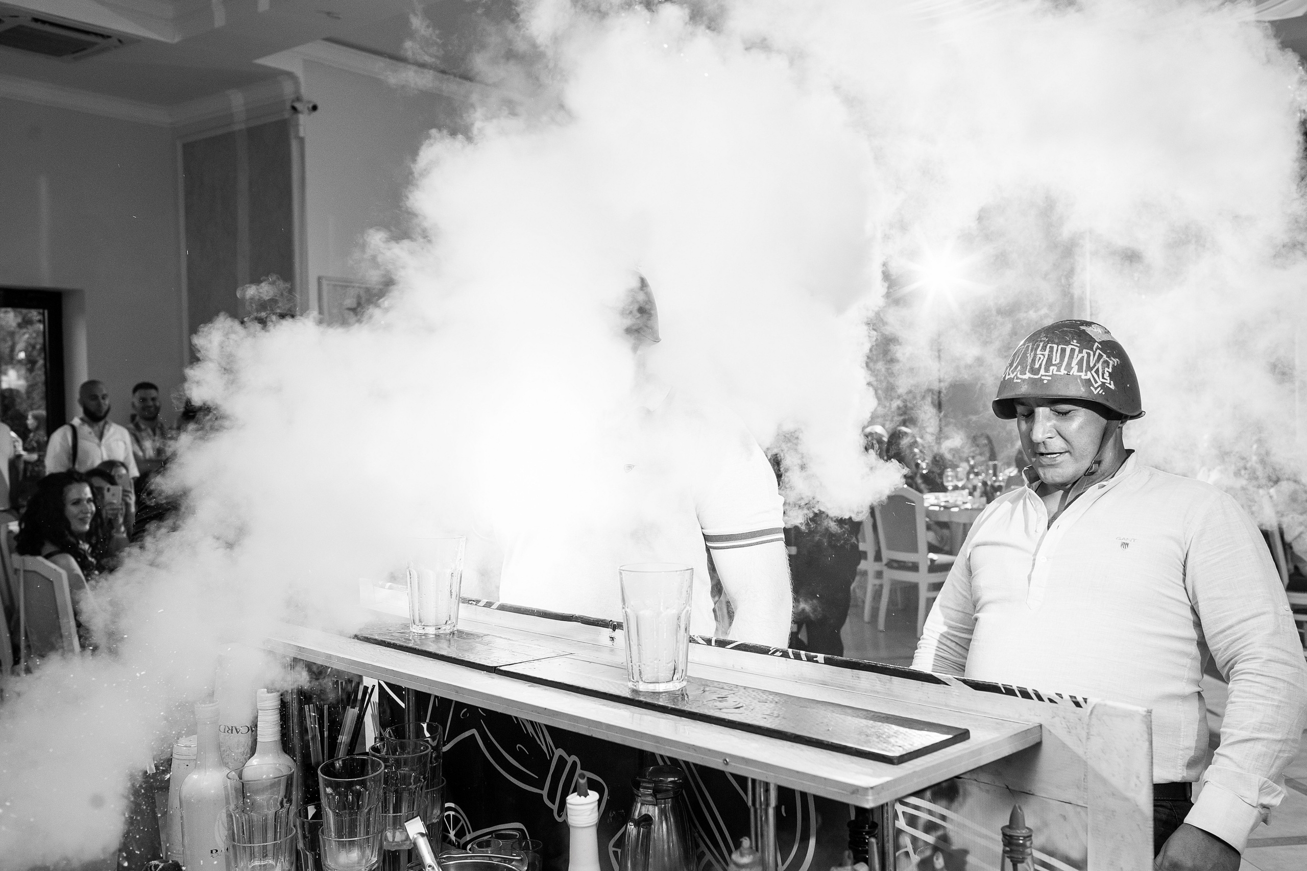 Заказать фотографа на выпускной г. Ростов-на-Дону. Красильников Евгений — профессиональный фотограф в Ростове-на-Дону