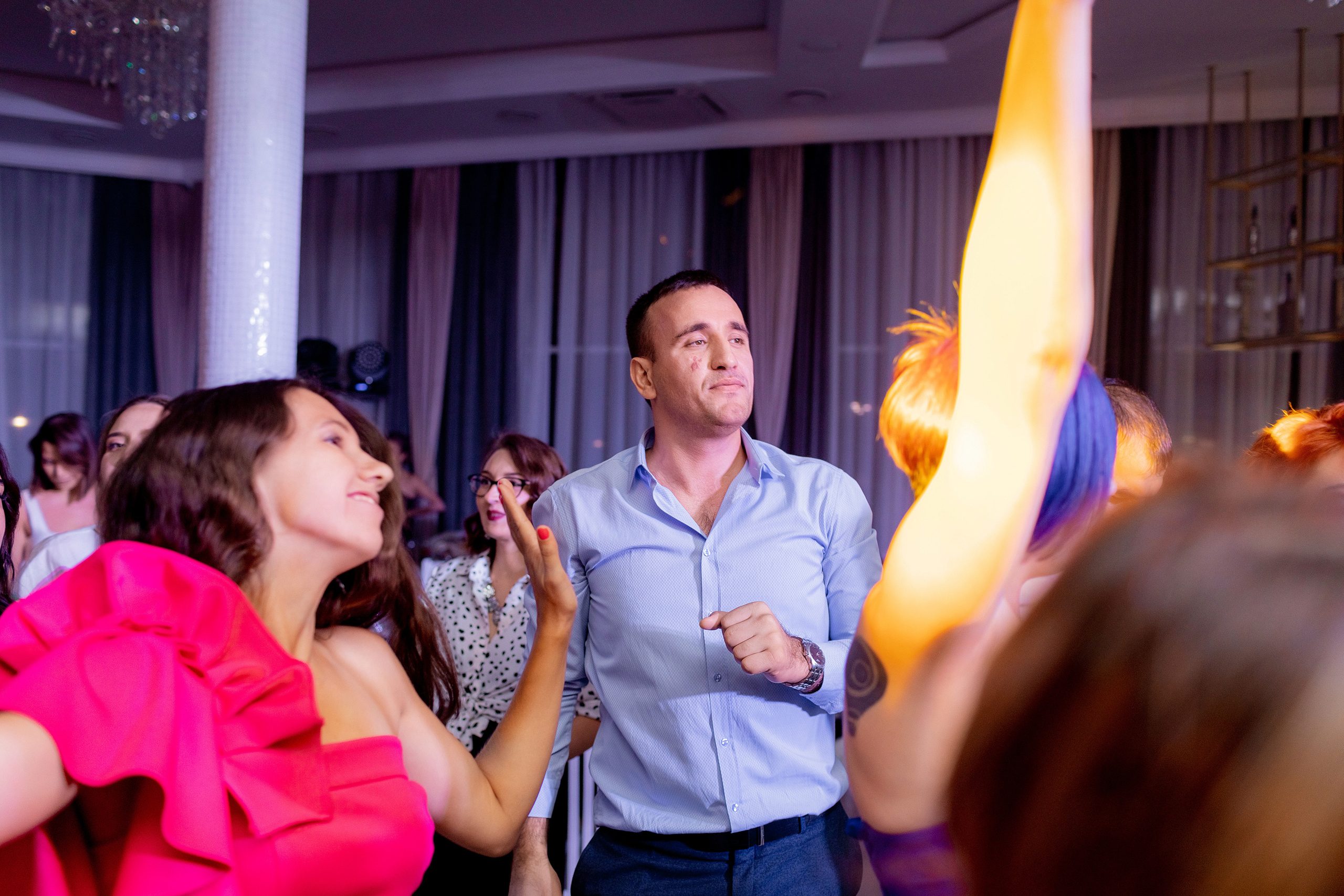 Заказать фотографа на выпускной г. Ростов-на-Дону. Красильников Евгений — профессиональный фотограф в Ростове-на-Дону