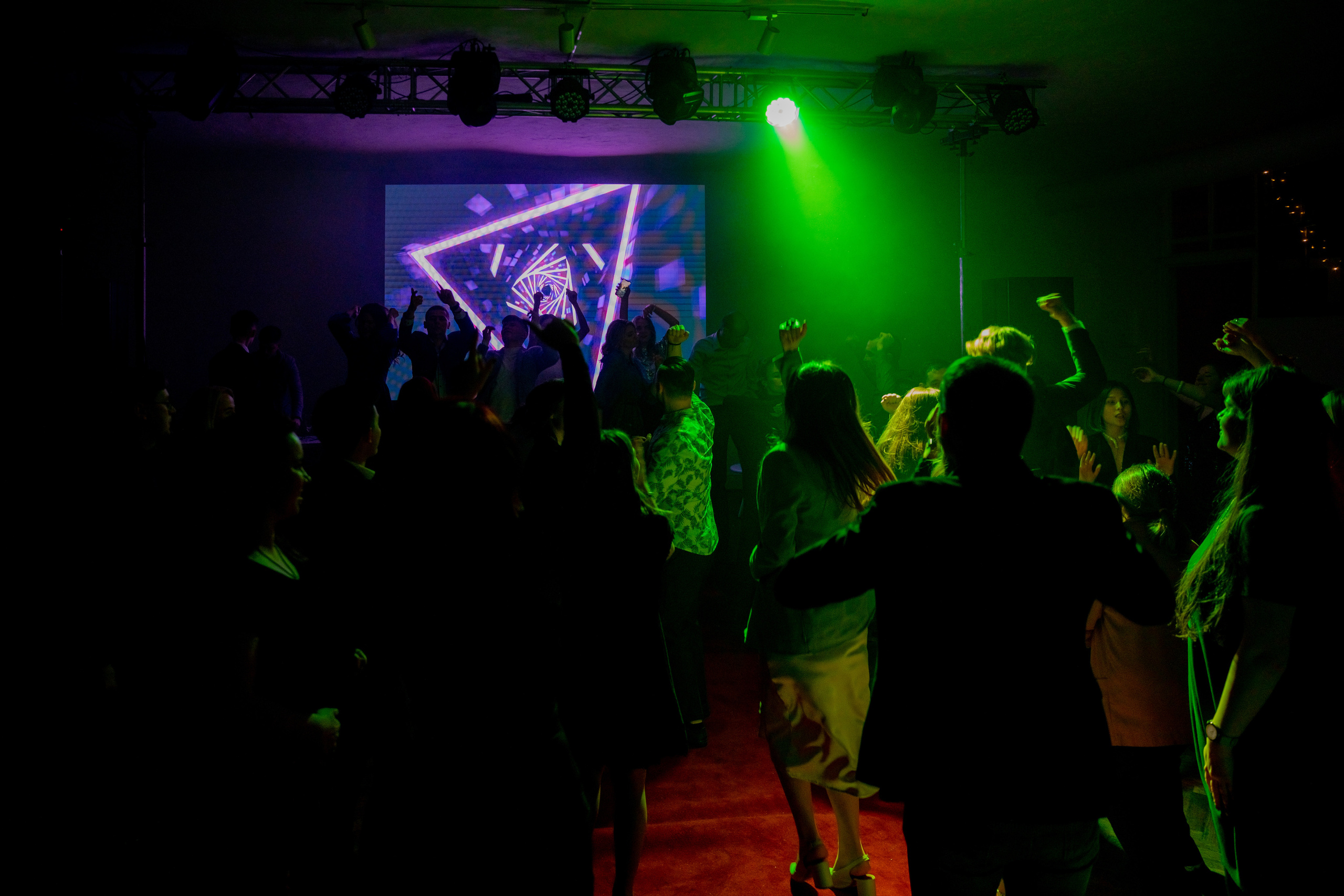 Фотограф на корпоратив и на любое событие. Красильников Евгений — профессиональный фотограф в Ростове-на-Дону