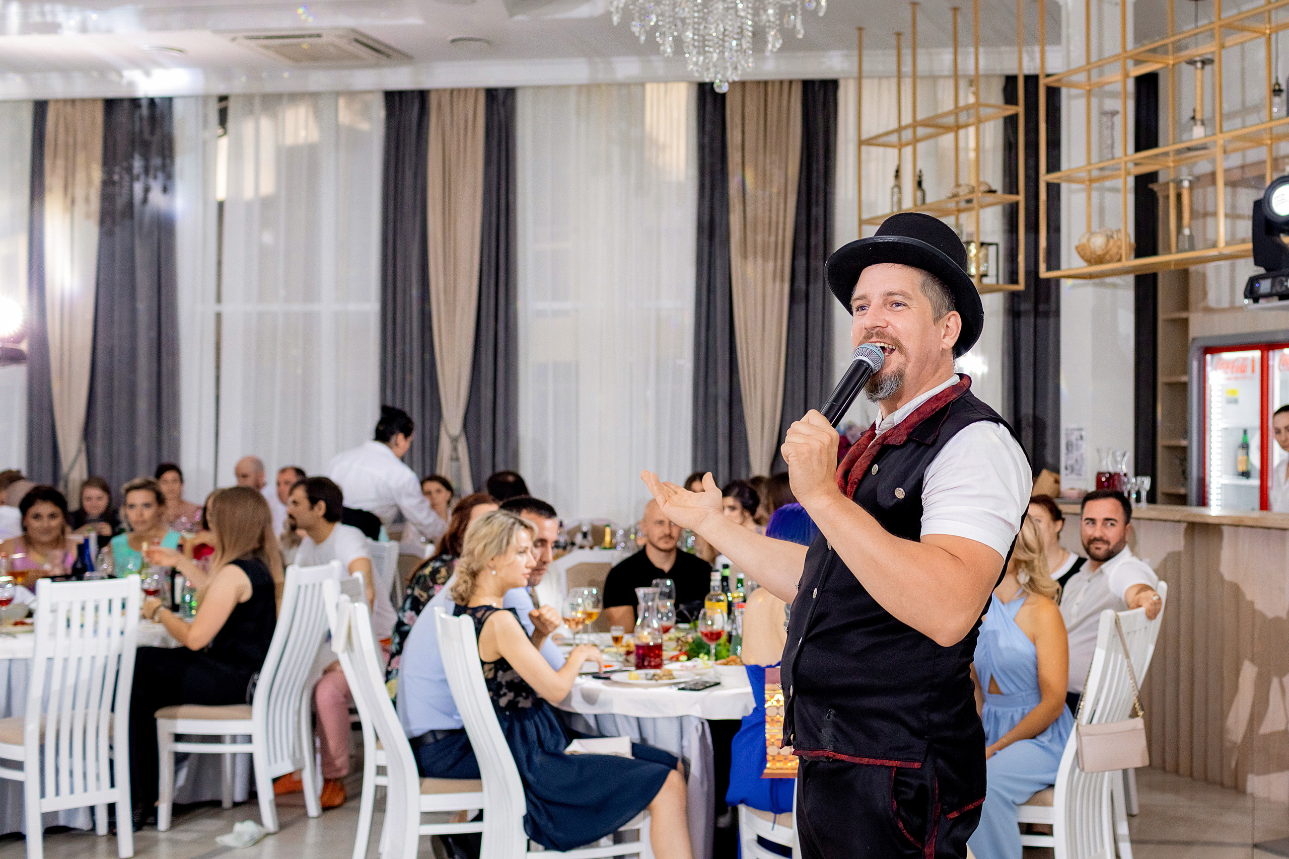 Заказать фотографа на выпускной г. Ростов-на-Дону. Красильников Евгений — профессиональный фотограф в Ростове-на-Дону