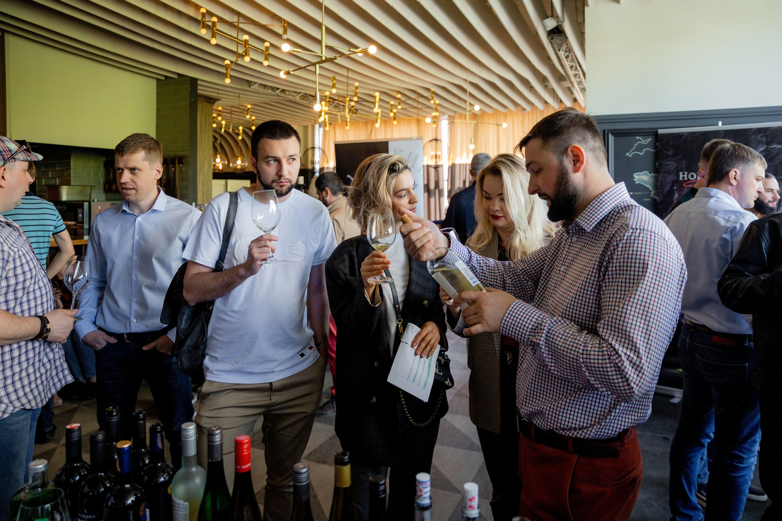 Репортажная съемка фестиваля вина г. Ростов-на-дону. Красильников Евгений — профессиональный фотограф в Ростове-на-Дону