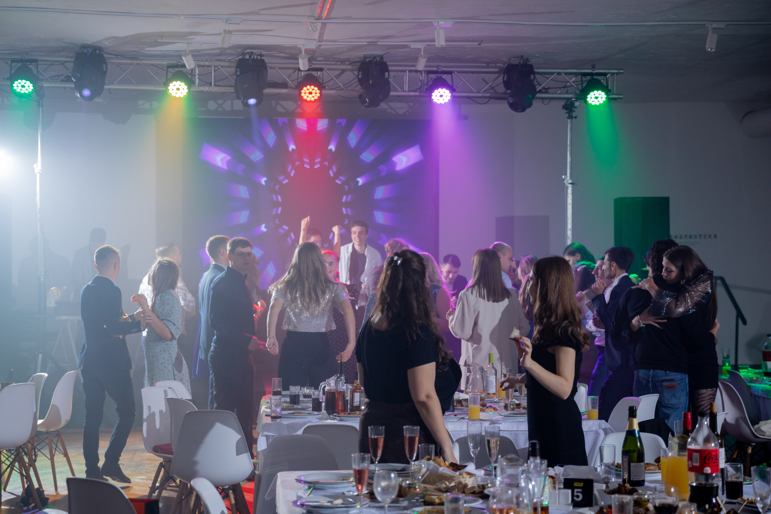 Фотограф на корпоратив и на любое событие. Красильников Евгений — профессиональный фотограф в Ростове-на-Дону