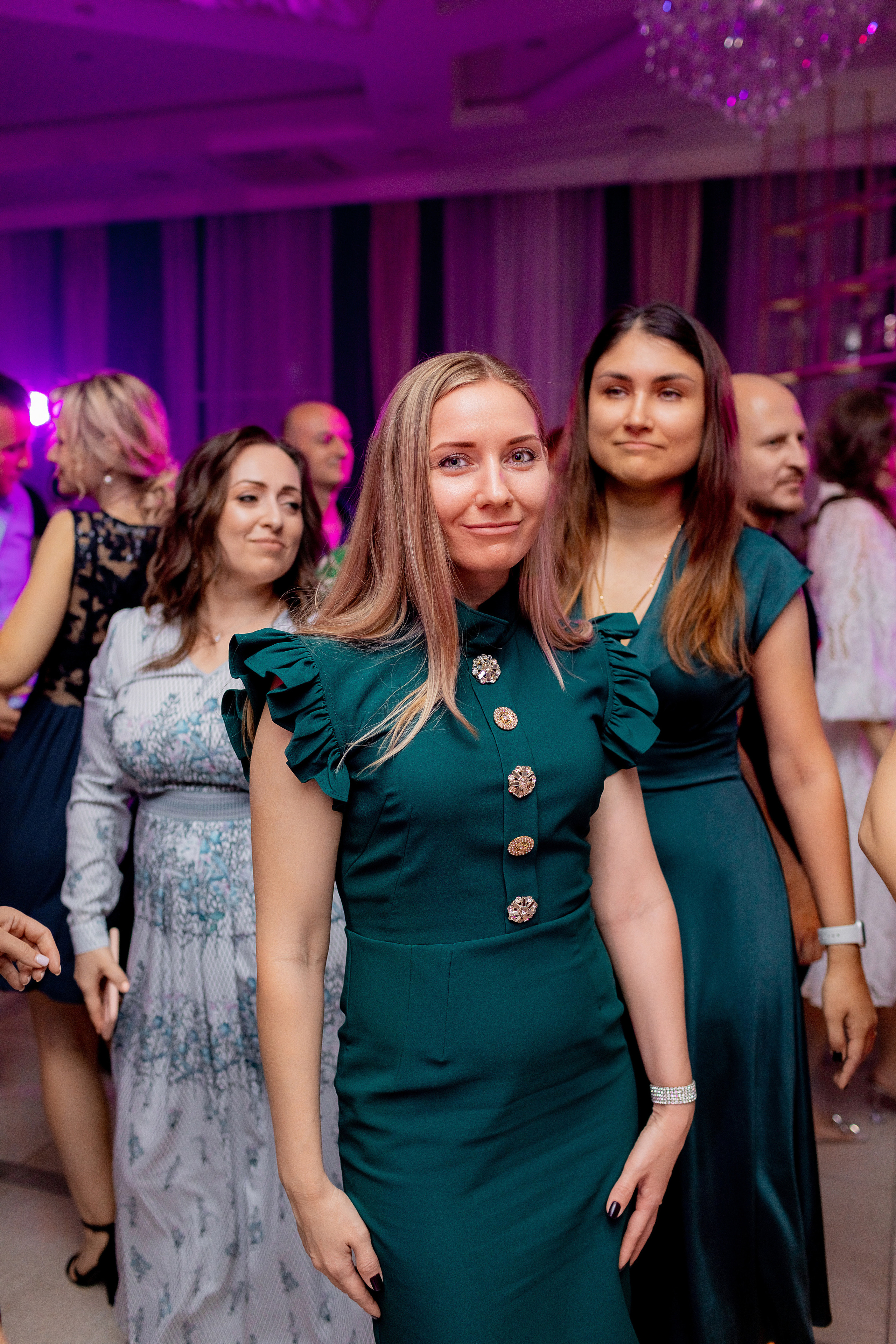 Заказать фотографа на выпускной г. Ростов-на-Дону. Красильников Евгений — профессиональный фотограф в Ростове-на-Дону