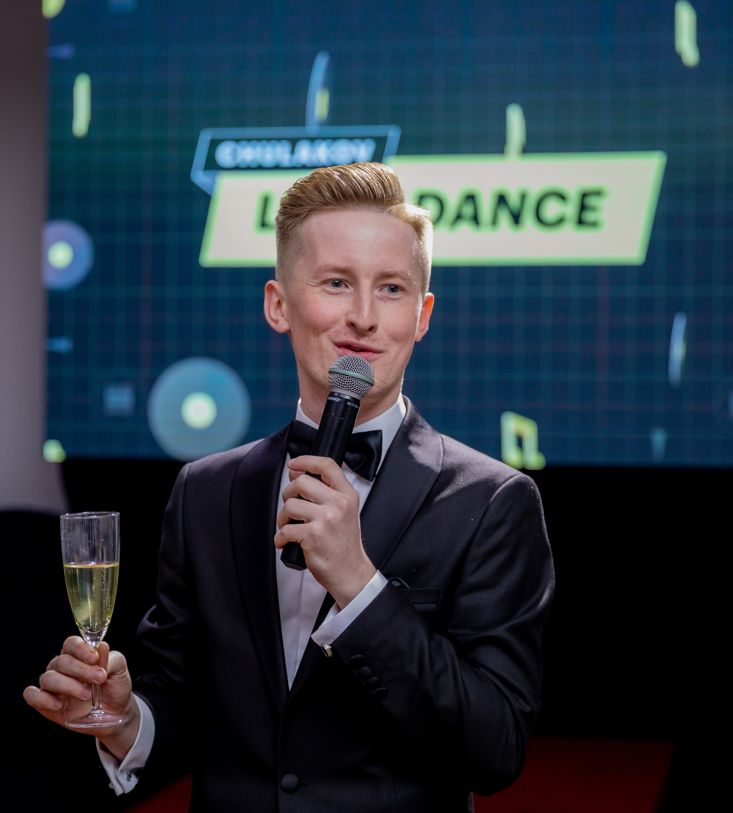 Фотограф на корпоратив и на любое событие. Красильников Евгений — профессиональный фотограф в Ростове-на-Дону