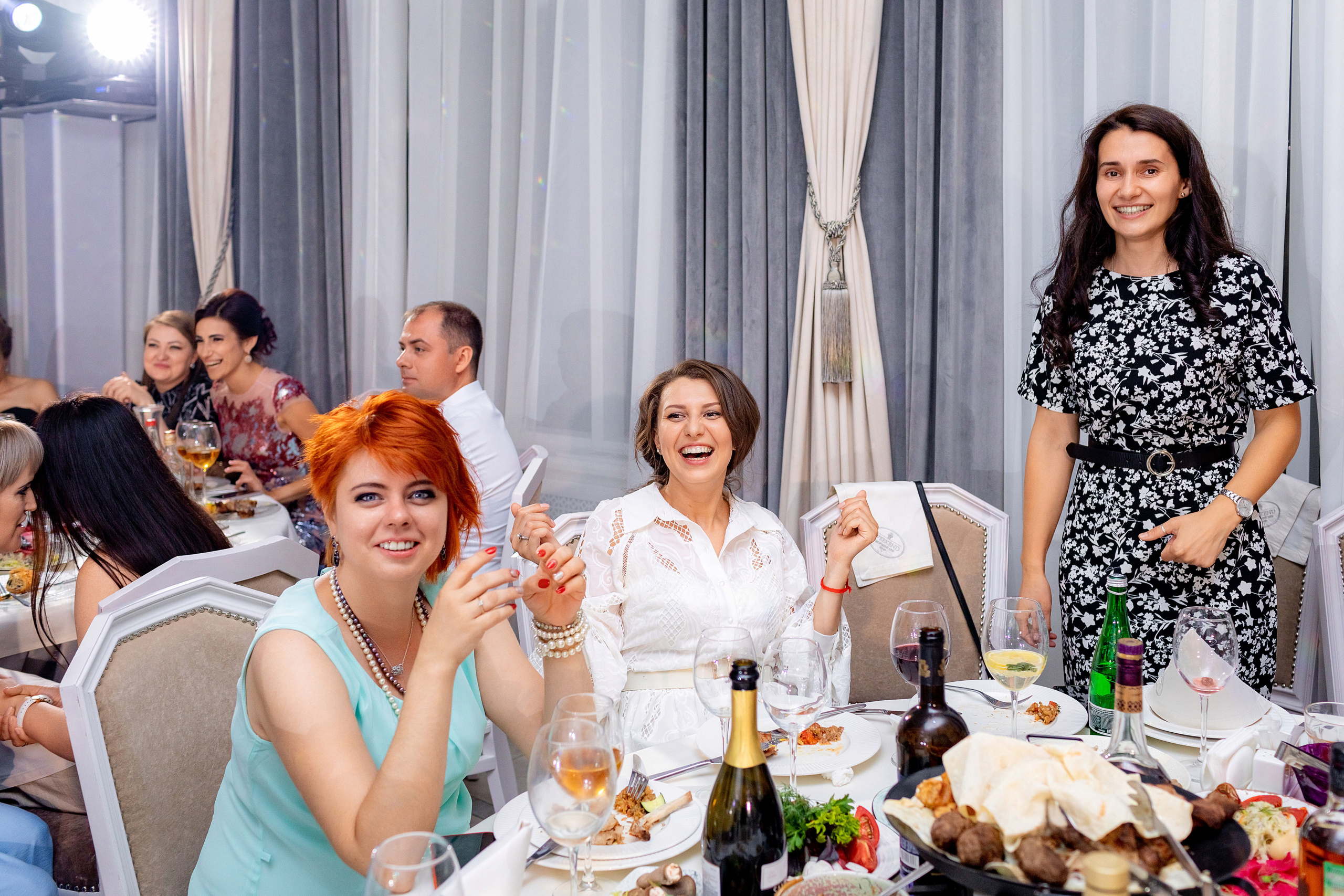 Заказать фотографа на выпускной г. Ростов-на-Дону. Красильников Евгений — профессиональный фотограф в Ростове-на-Дону