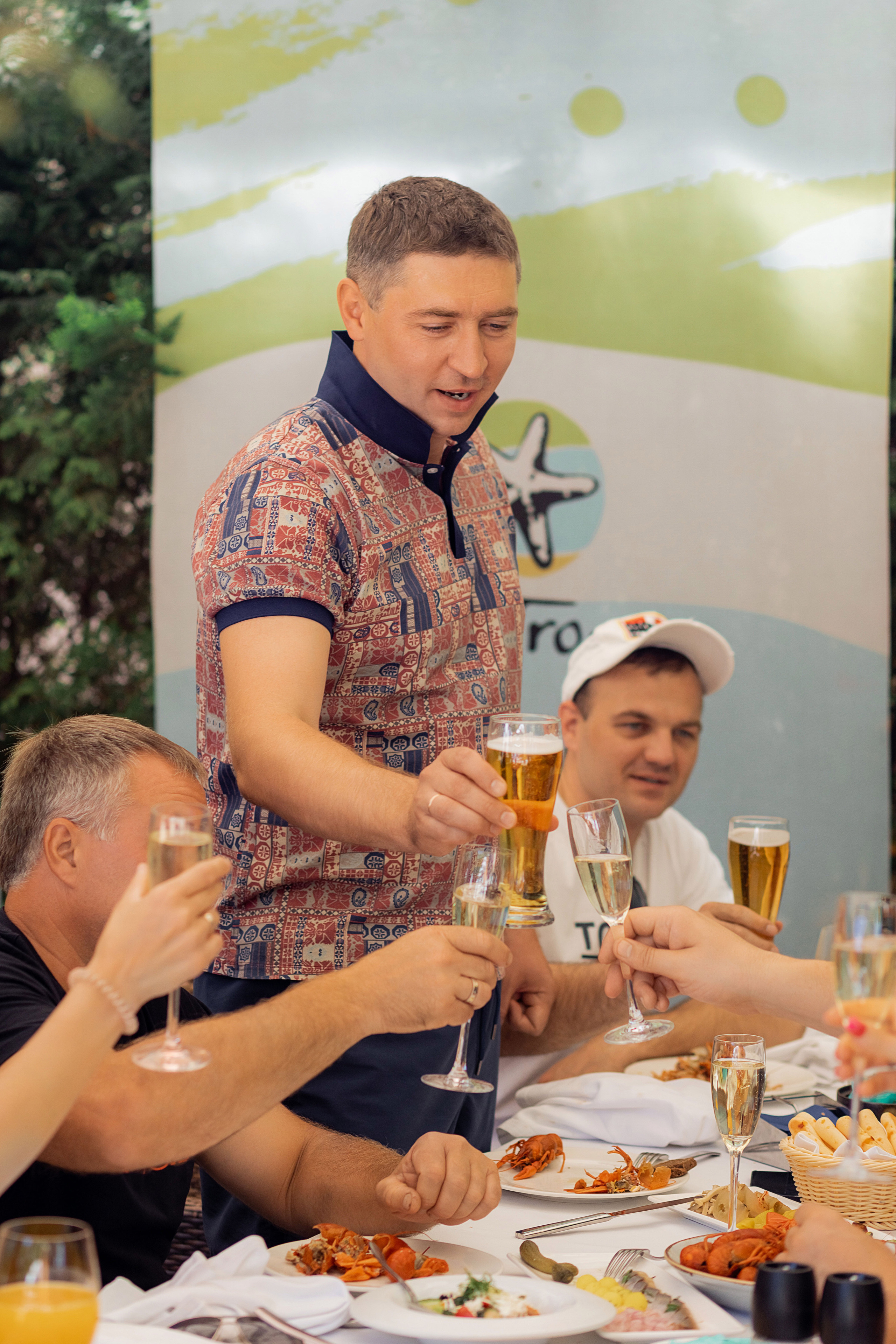 Фотограф на день рождения в ресторан. Красильников Евгений — профессиональный фотограф в Ростове-на-Дону