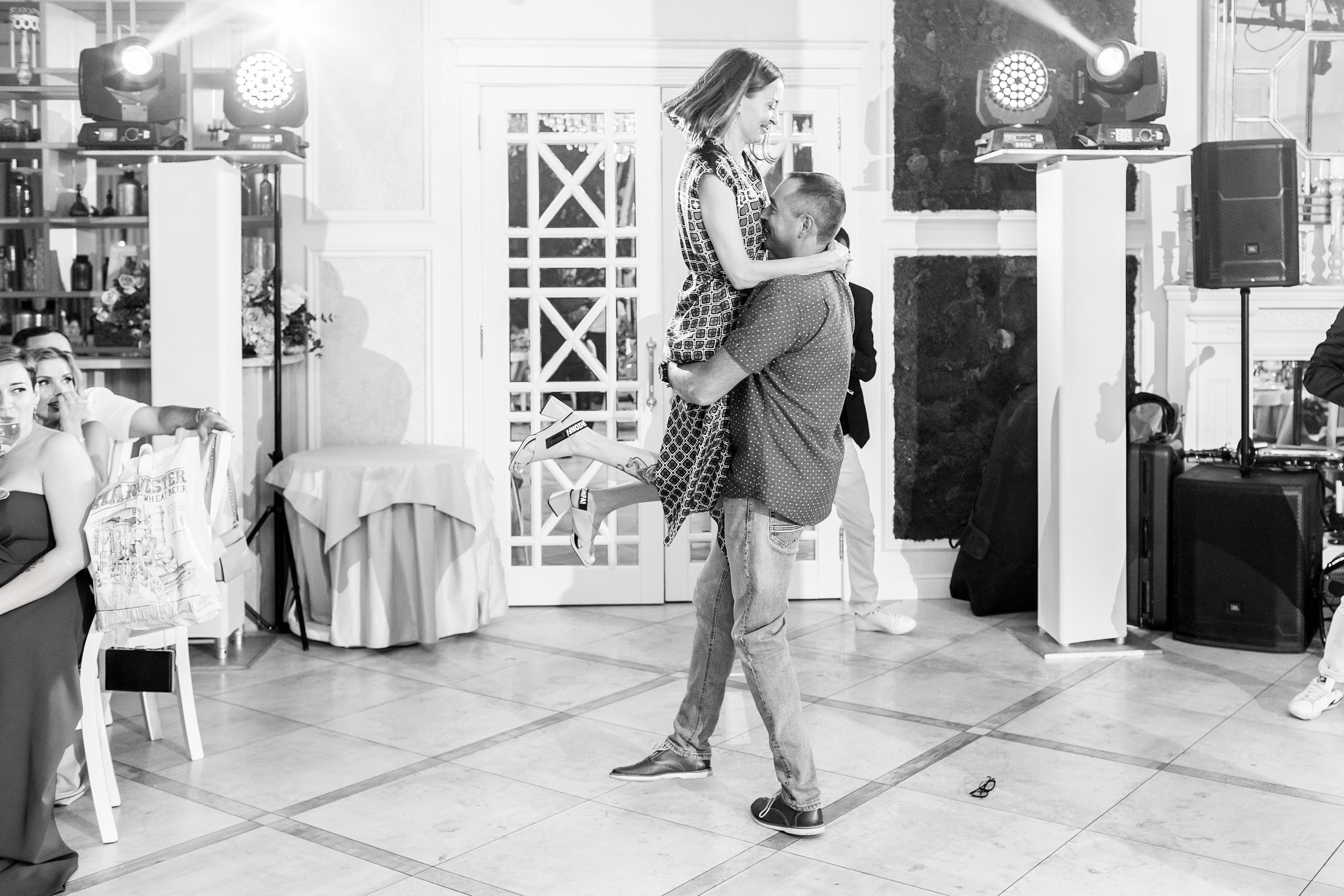 Заказать фотографа на выпускной г. Ростов-на-Дону. Красильников Евгений — профессиональный фотограф в Ростове-на-Дону