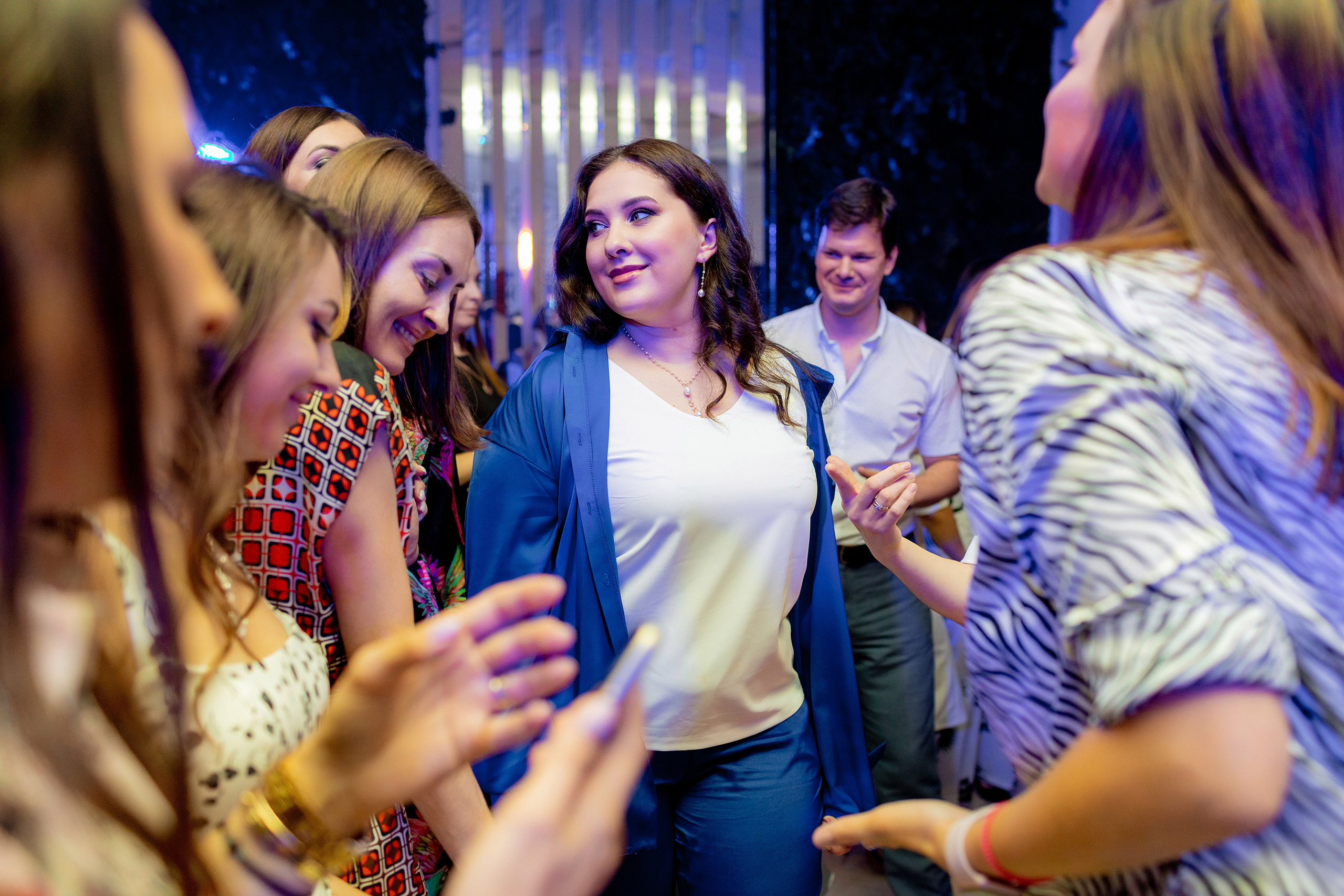 Заказать фотографа на выпускной г. Ростов-на-Дону. Красильников Евгений — профессиональный фотограф в Ростове-на-Дону