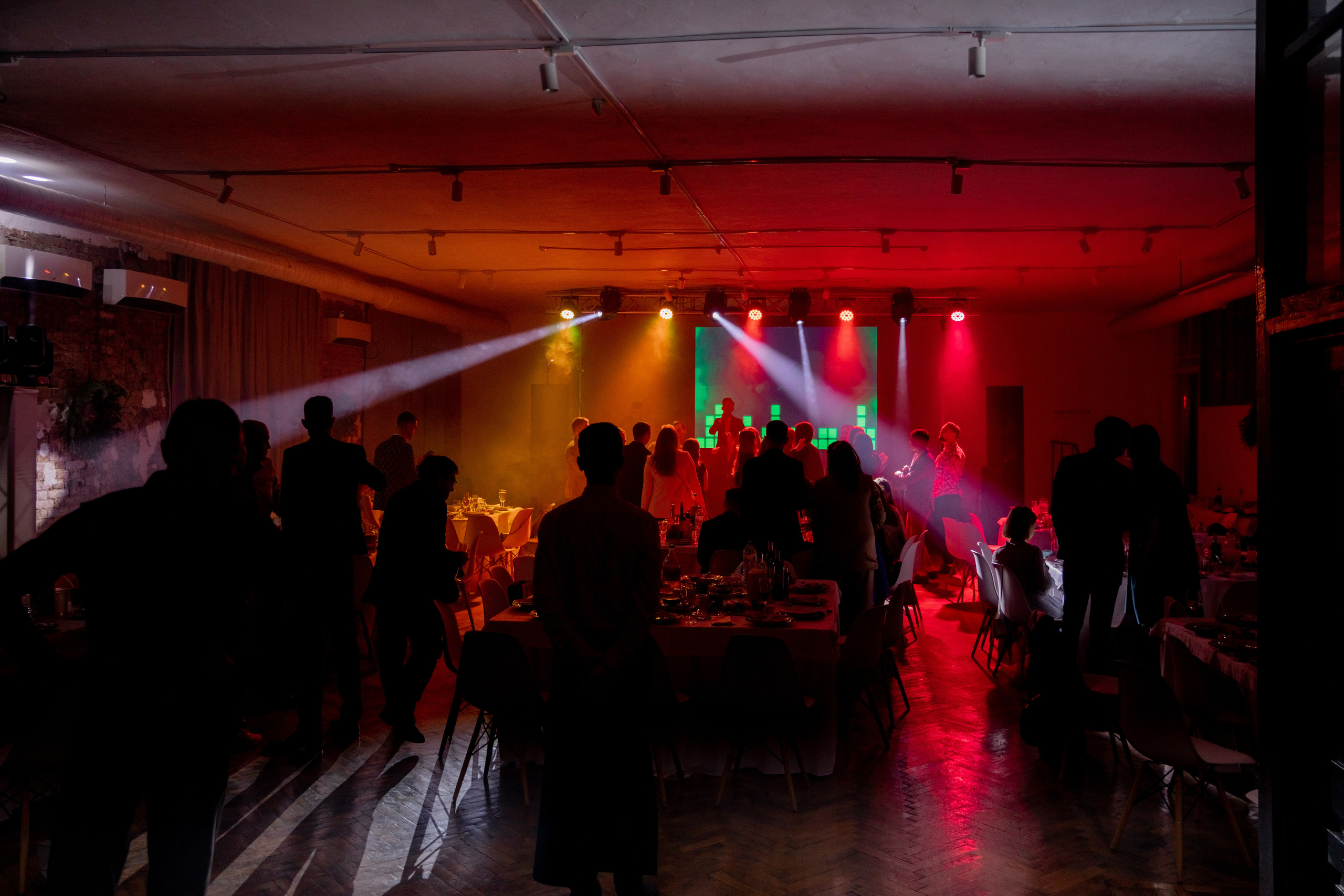 Фотограф на корпоратив и на любое событие. Красильников Евгений — профессиональный фотограф в Ростове-на-Дону