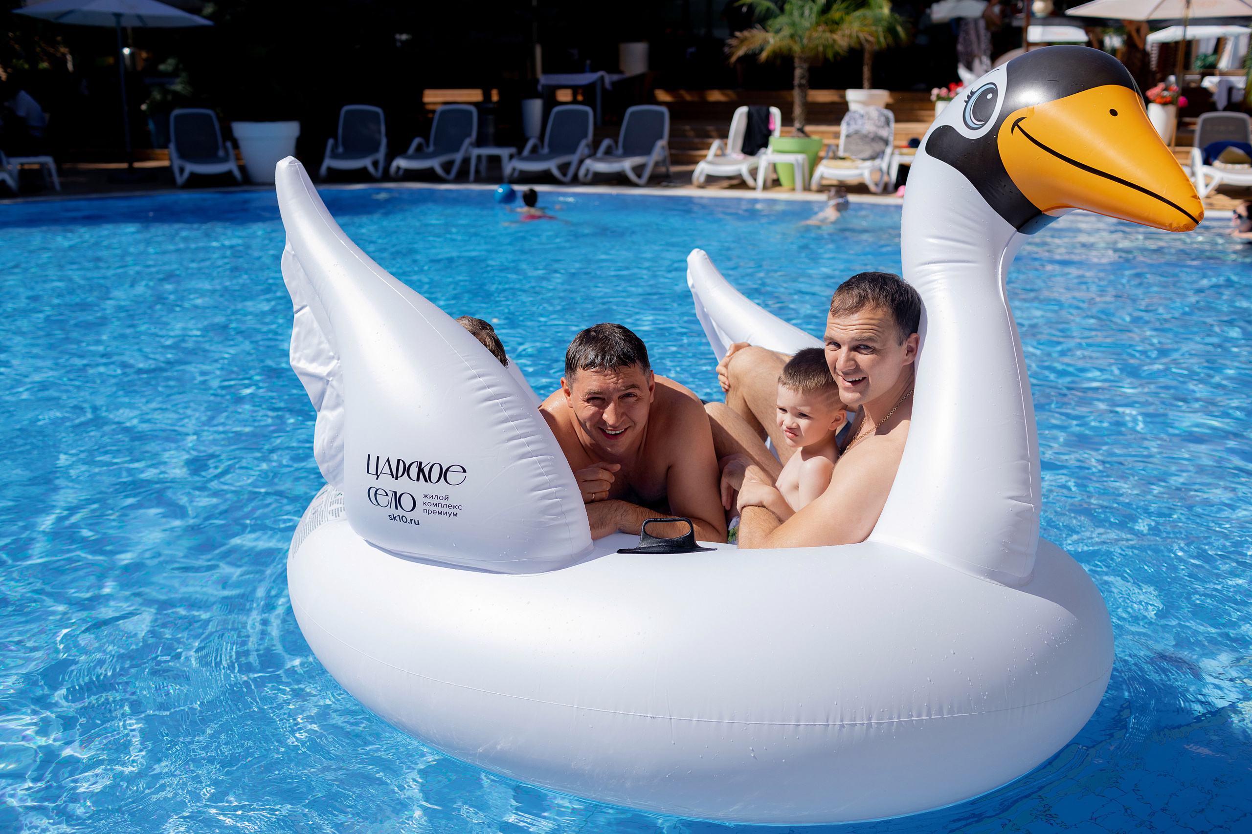 Фотограф на день рождения в ресторан. Красильников Евгений — профессиональный фотограф в Ростове-на-Дону