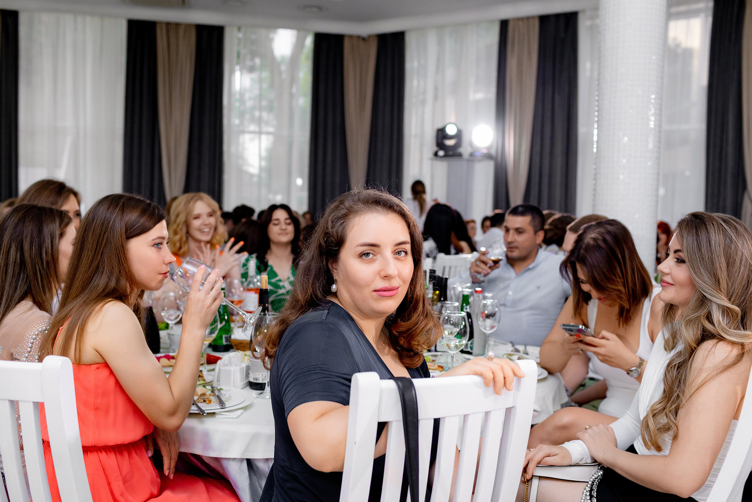 Заказать фотографа на выпускной г. Ростов-на-Дону. Красильников Евгений — профессиональный фотограф в Ростове-на-Дону