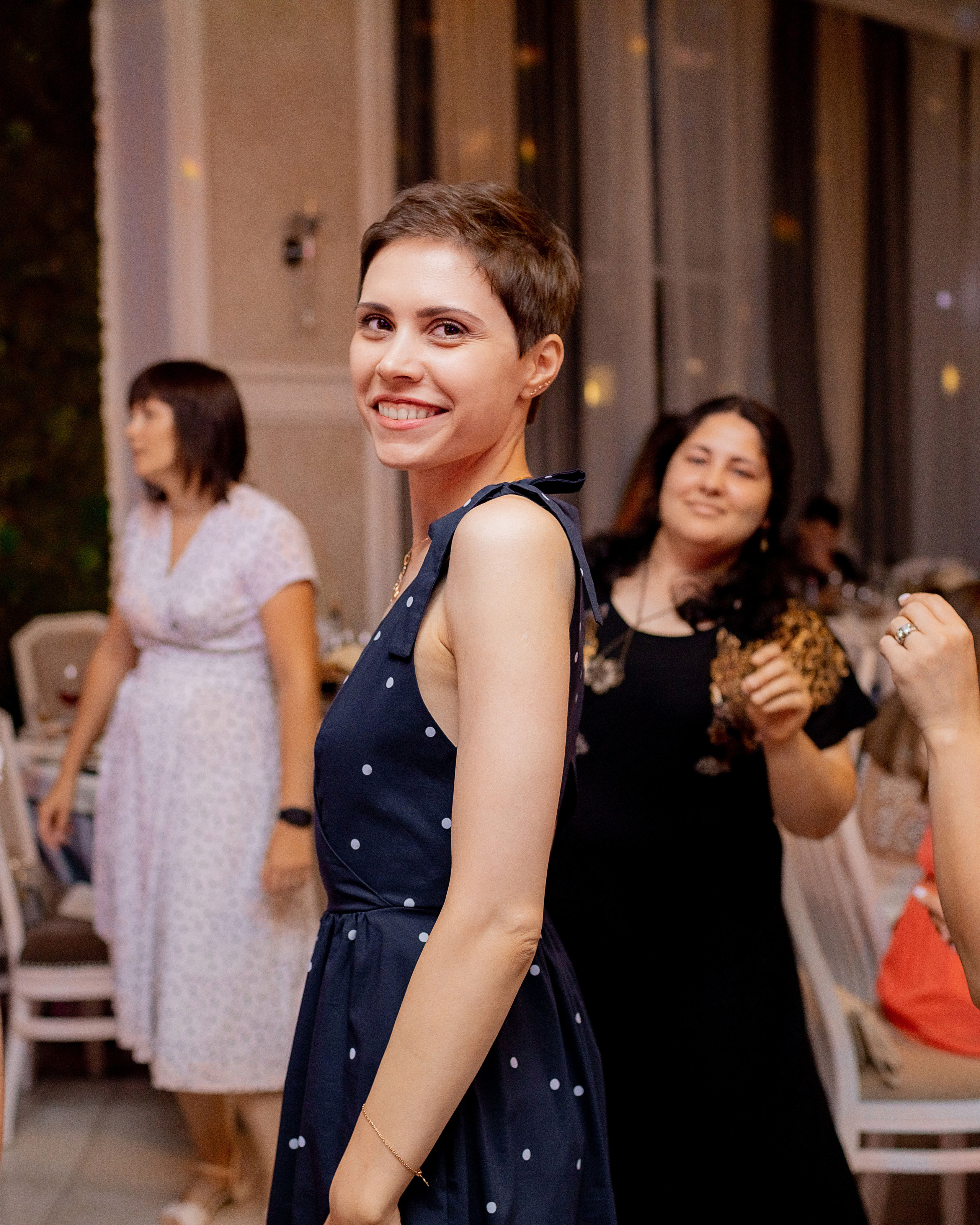 Заказать фотографа на выпускной г. Ростов-на-Дону. Красильников Евгений — профессиональный фотограф в Ростове-на-Дону