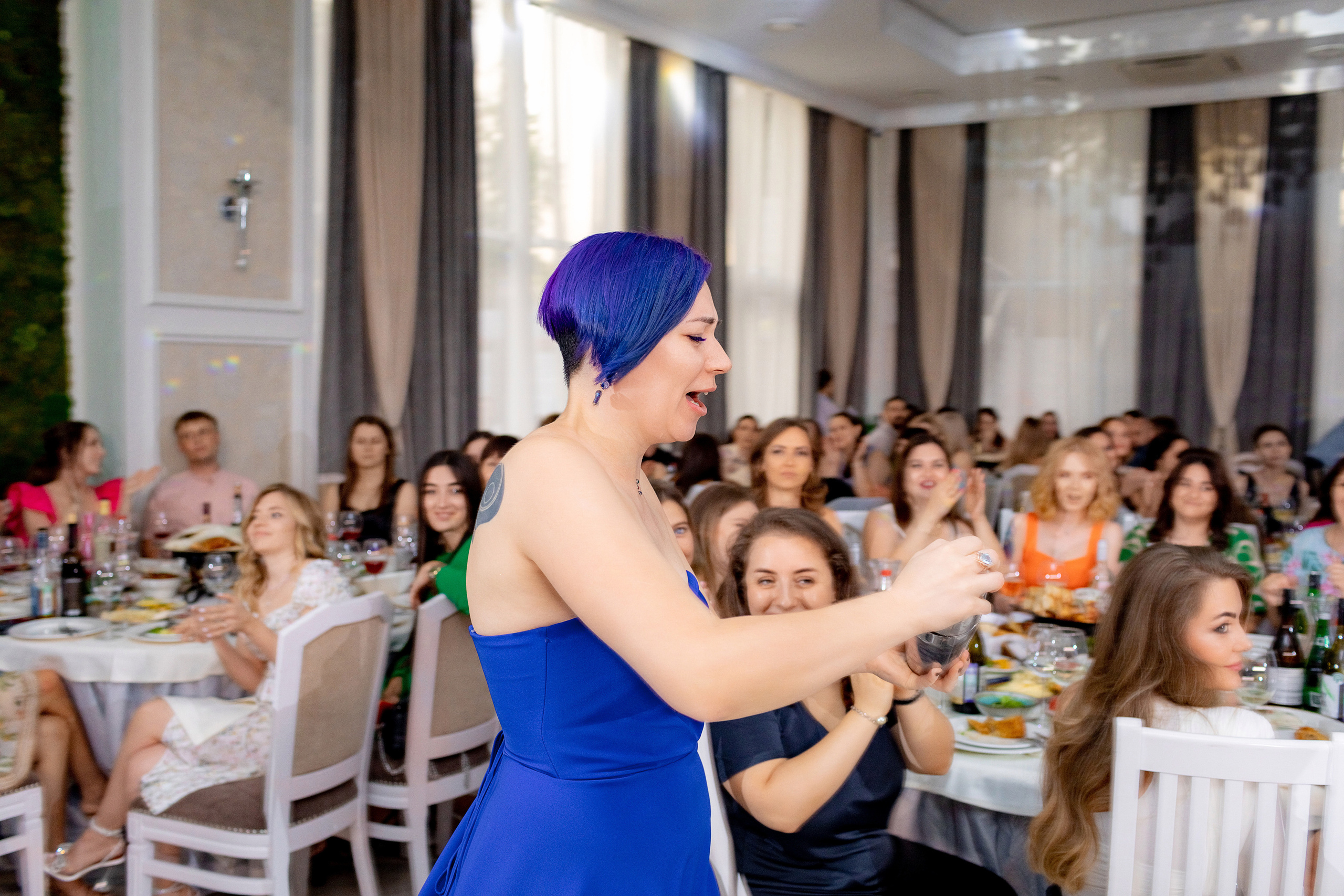 Заказать фотографа на выпускной г. Ростов-на-Дону. Красильников Евгений — профессиональный фотограф в Ростове-на-Дону