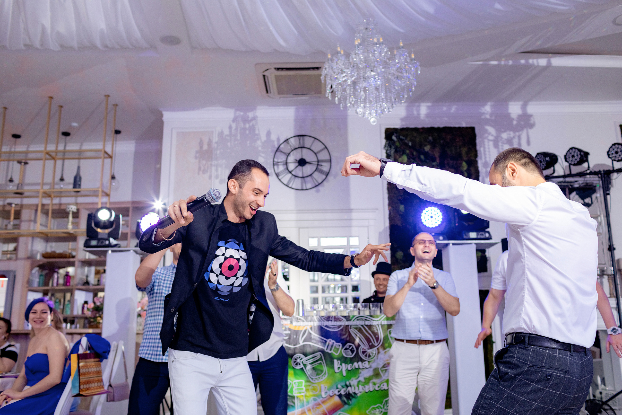 Заказать фотографа на выпускной г. Ростов-на-Дону. Красильников Евгений — профессиональный фотограф в Ростове-на-Дону