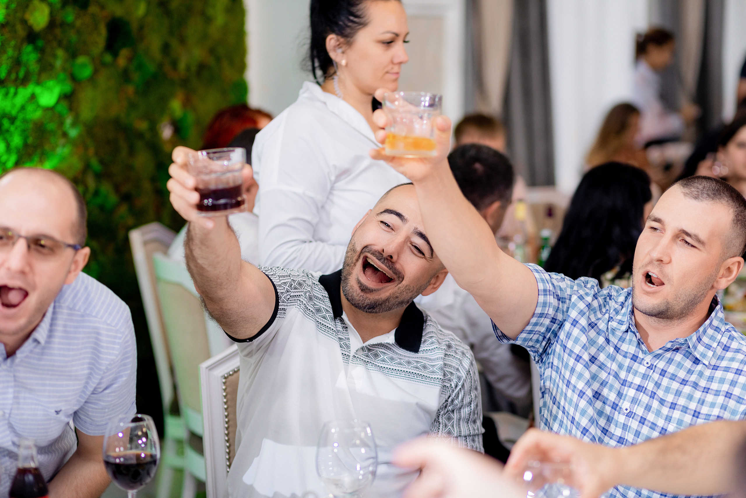 Заказать фотографа на выпускной г. Ростов-на-Дону. Красильников Евгений — профессиональный фотограф в Ростове-на-Дону