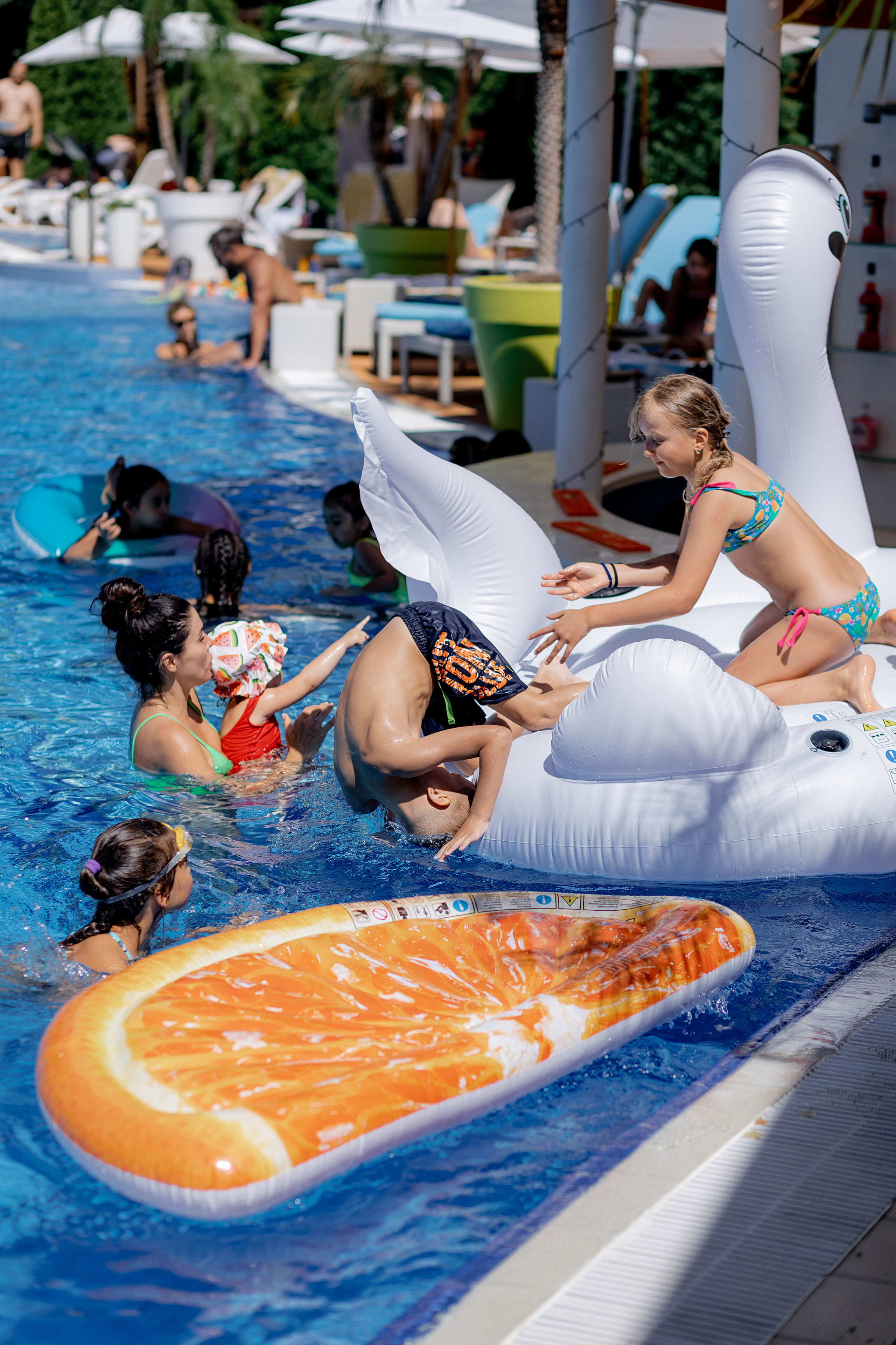 Фотограф на день рождения в ресторан. Красильников Евгений — профессиональный фотограф в Ростове-на-Дону