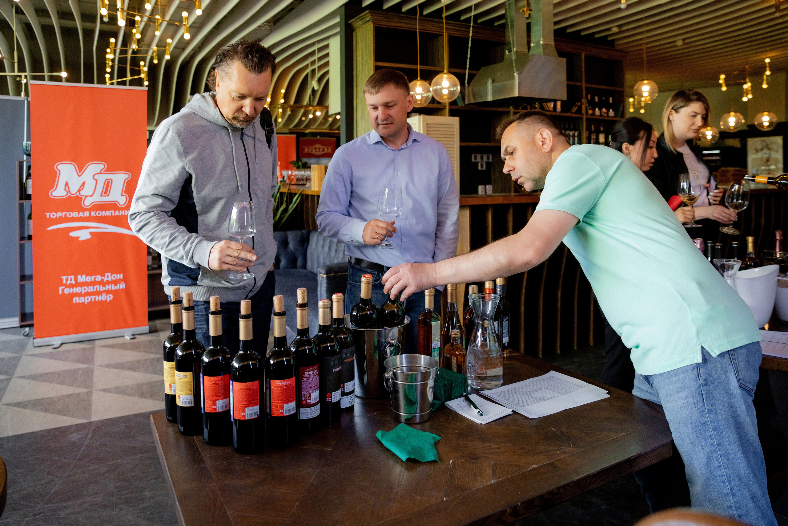 Репортажная съемка фестиваля вина г. Ростов-на-дону. Красильников Евгений — профессиональный фотограф в Ростове-на-Дону