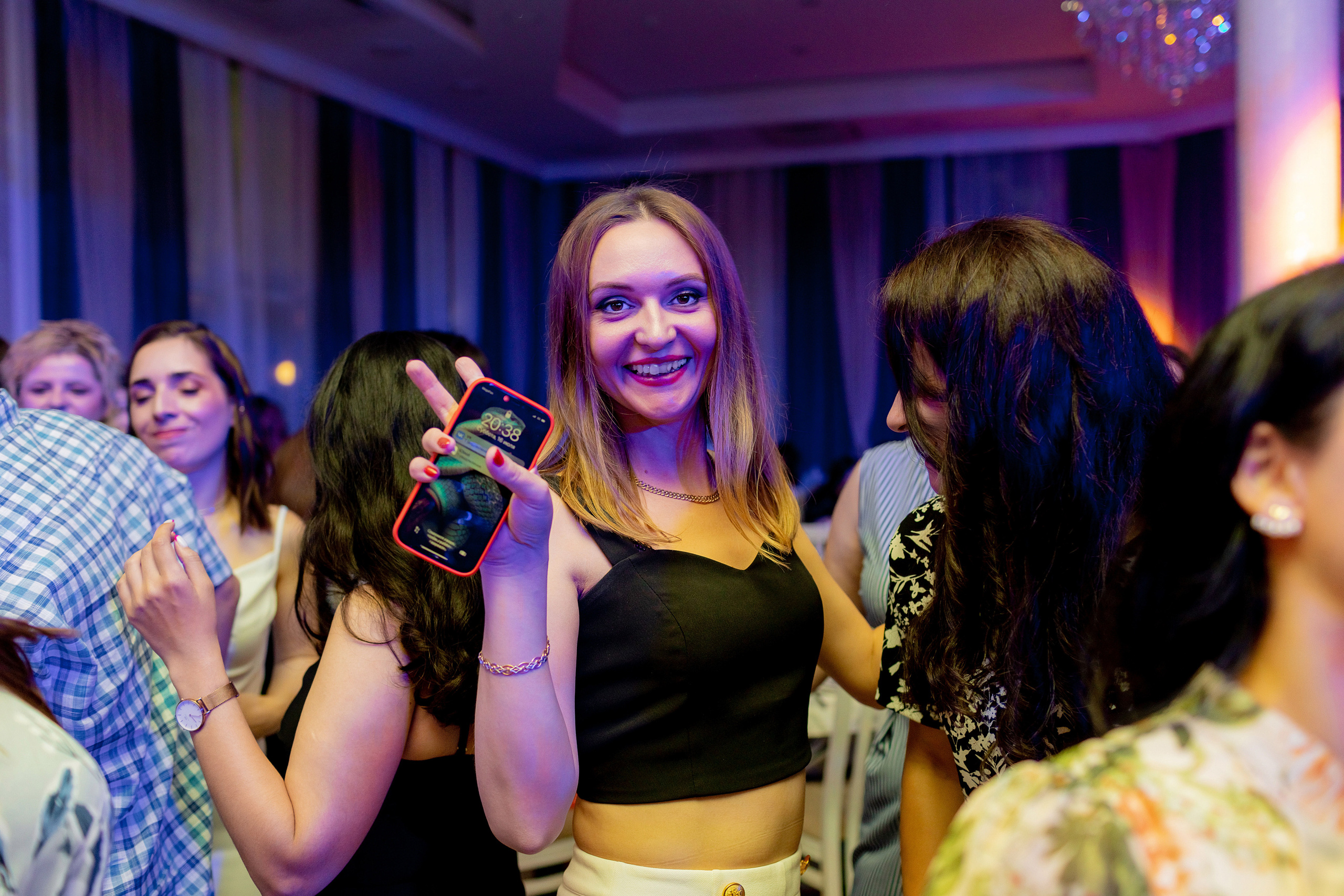 Заказать фотографа на выпускной г. Ростов-на-Дону. Красильников Евгений — профессиональный фотограф в Ростове-на-Дону