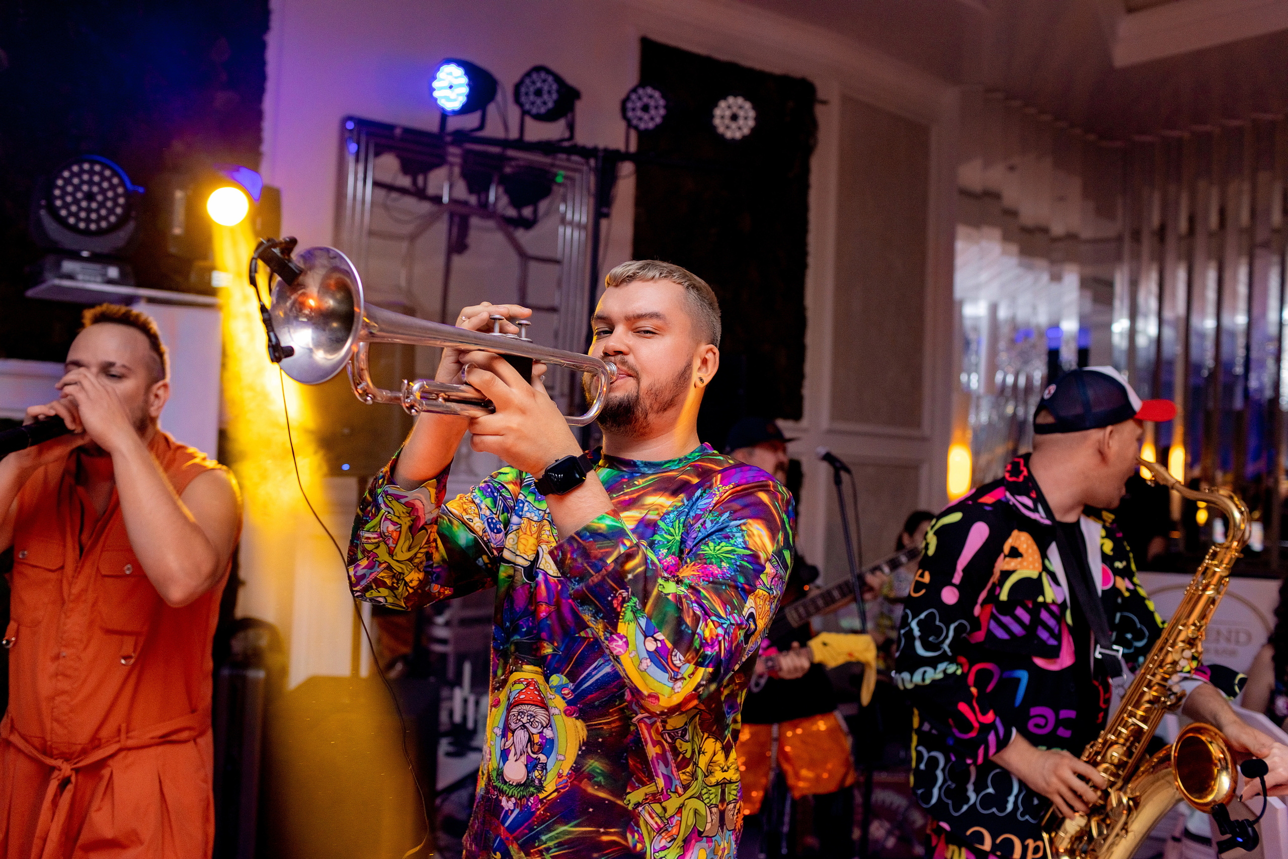 Заказать фотографа на выпускной г. Ростов-на-Дону. Красильников Евгений — профессиональный фотограф в Ростове-на-Дону