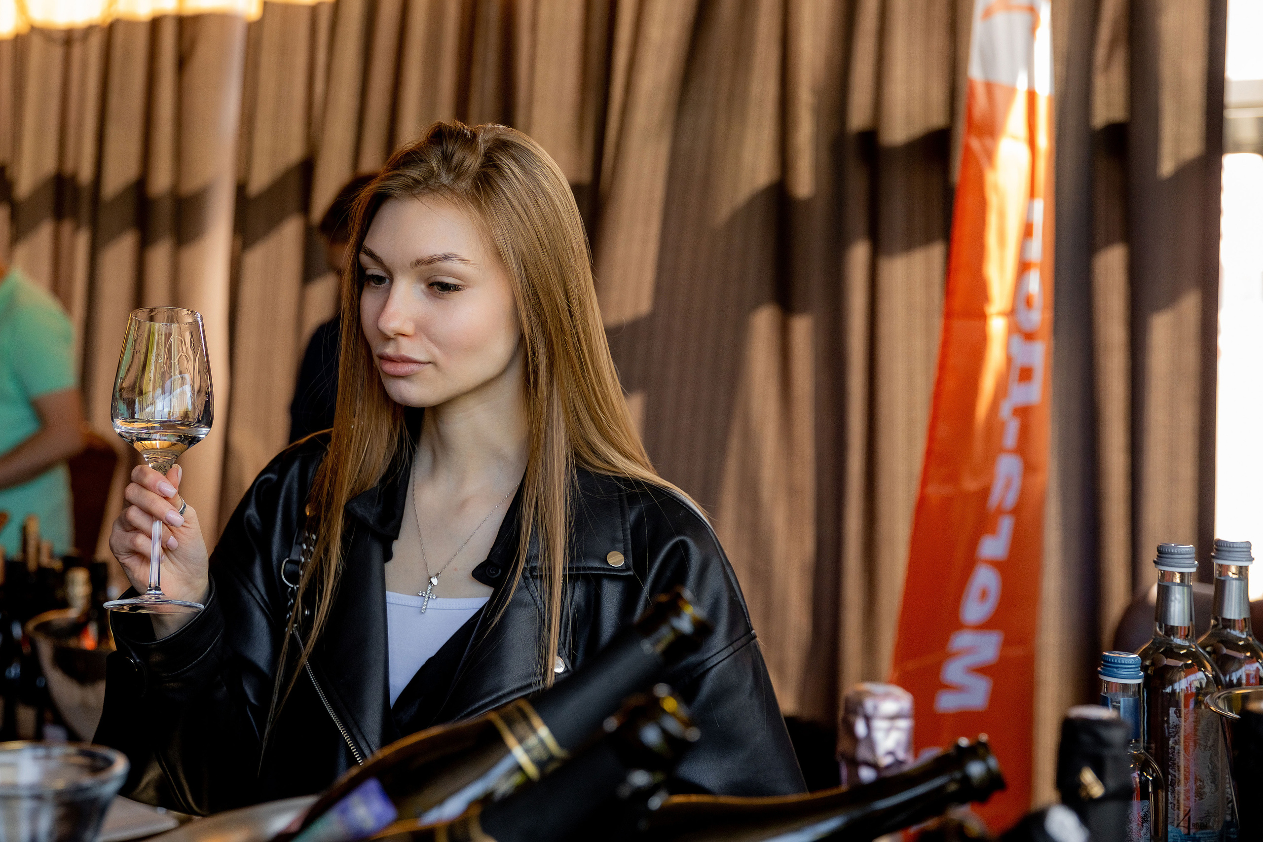 Репортажная съемка фестиваля вина г. Ростов-на-дону. Красильников Евгений — профессиональный фотограф в Ростове-на-Дону