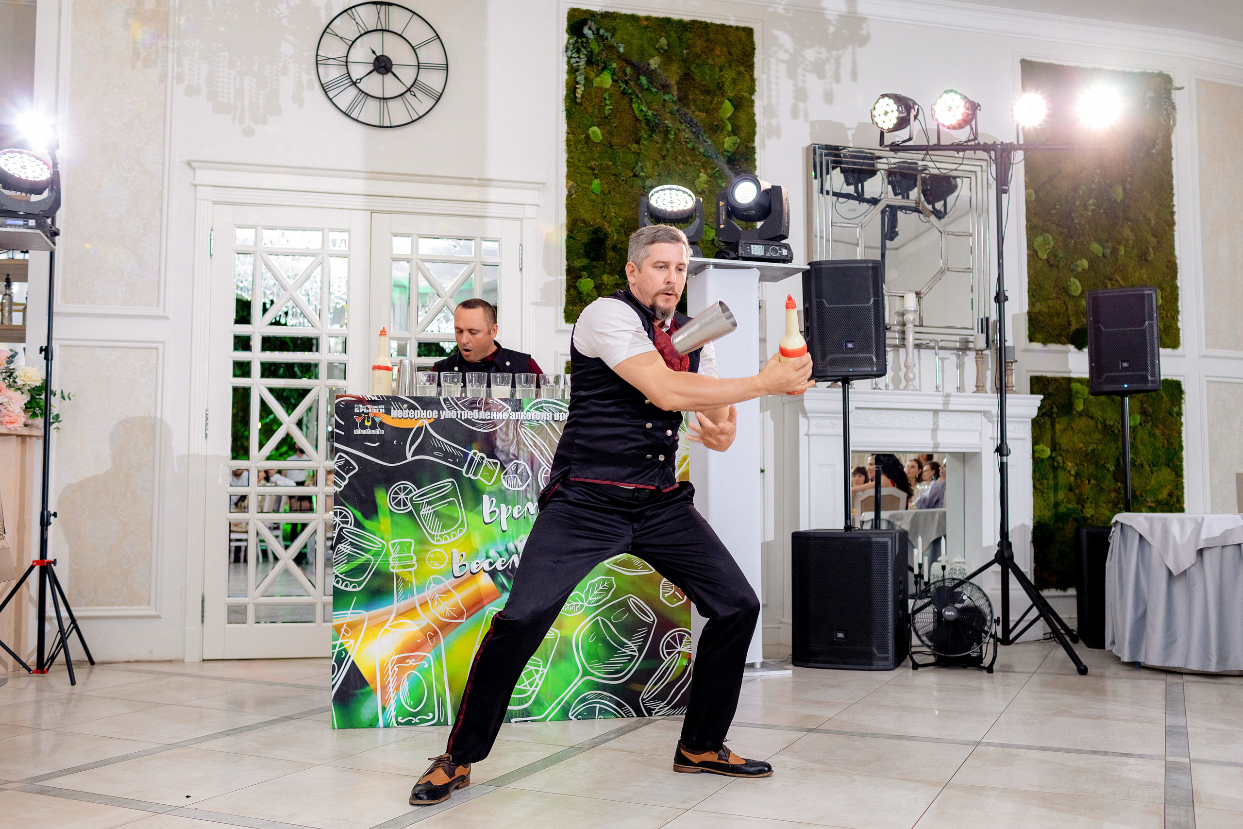 Заказать фотографа на выпускной г. Ростов-на-Дону. Красильников Евгений — профессиональный фотограф в Ростове-на-Дону