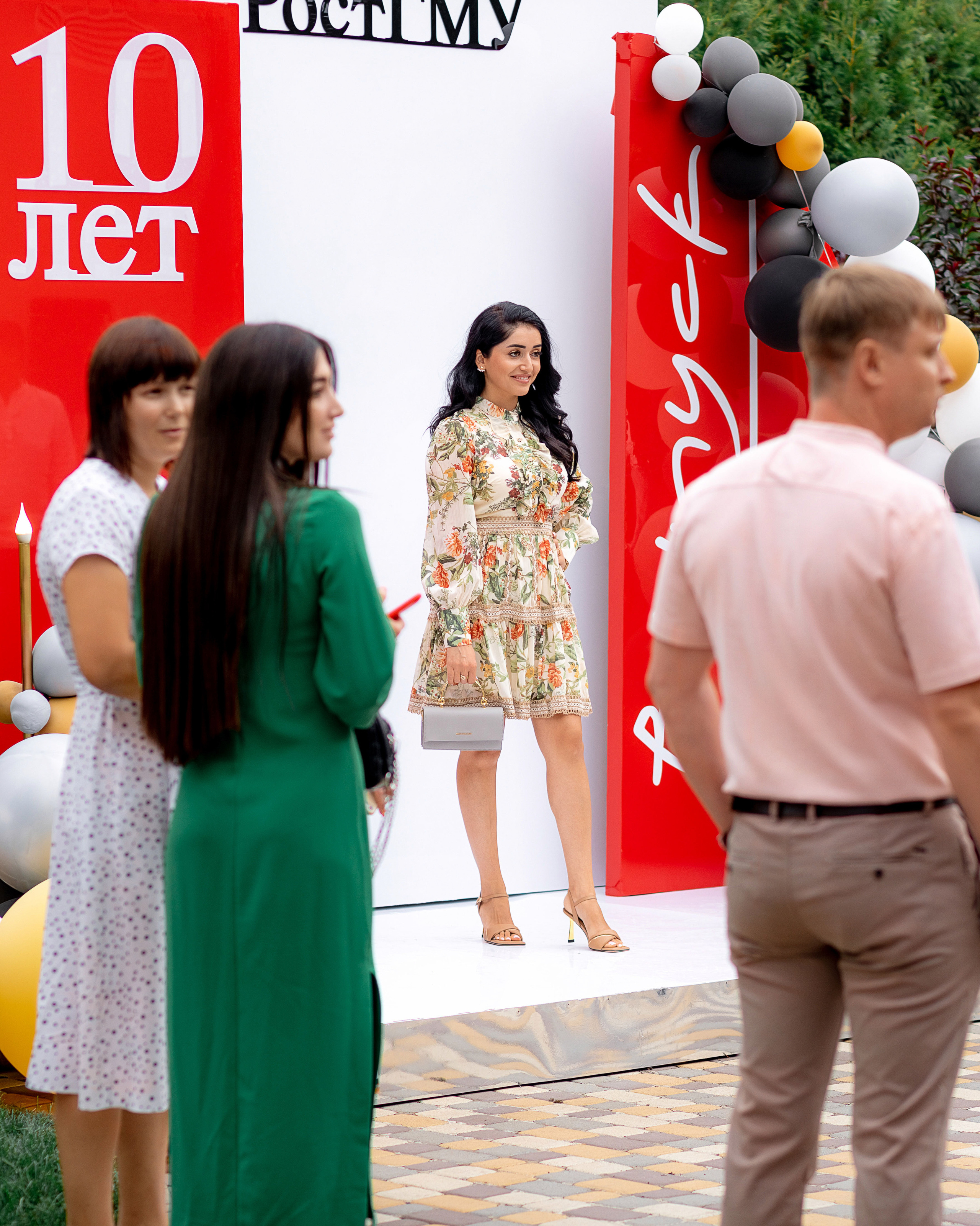 Заказать фотографа на выпускной г. Ростов-на-Дону. Красильников Евгений — профессиональный фотограф в Ростове-на-Дону