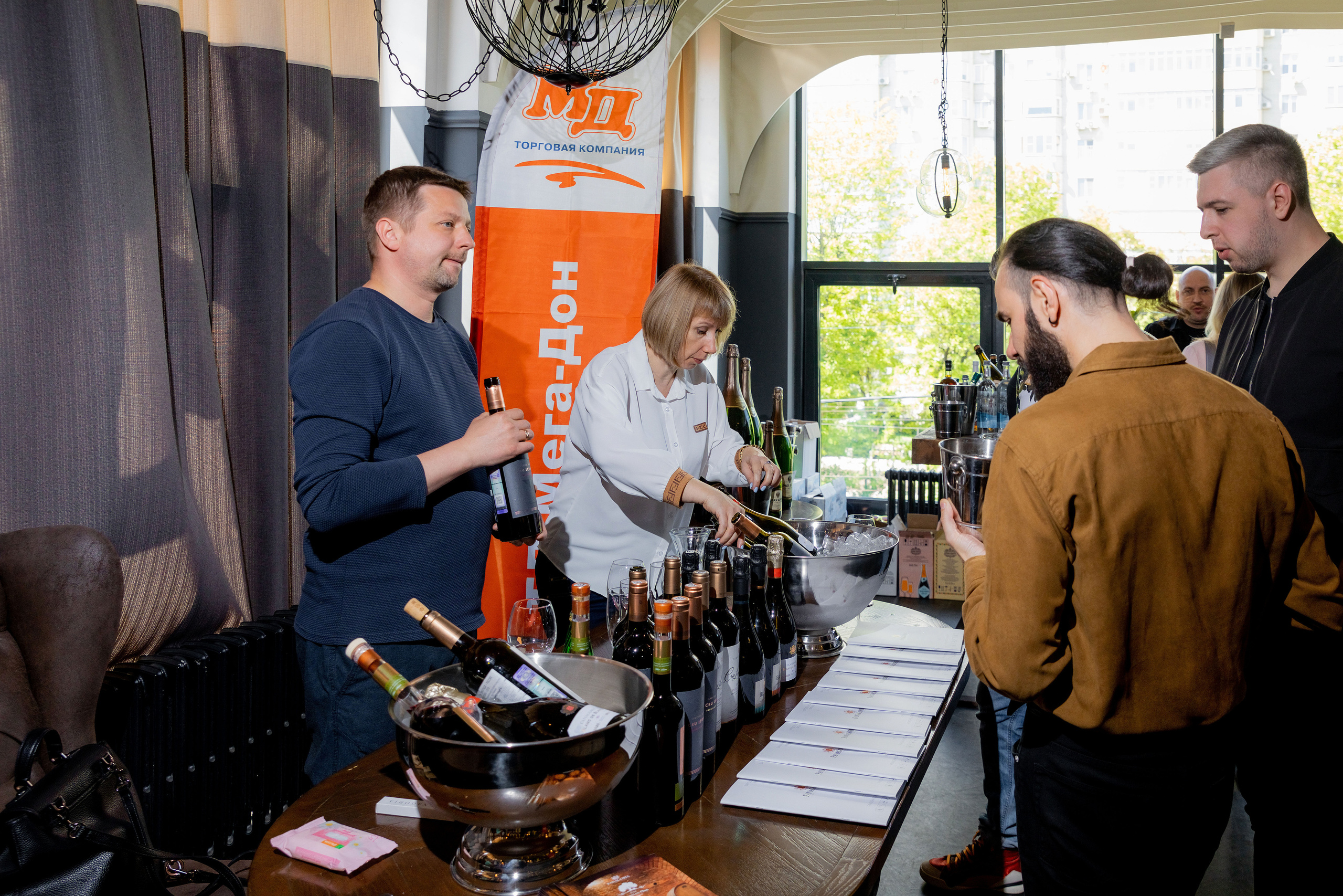 Репортажная съемка фестиваля вина г. Ростов-на-дону. Красильников Евгений — профессиональный фотограф в Ростове-на-Дону