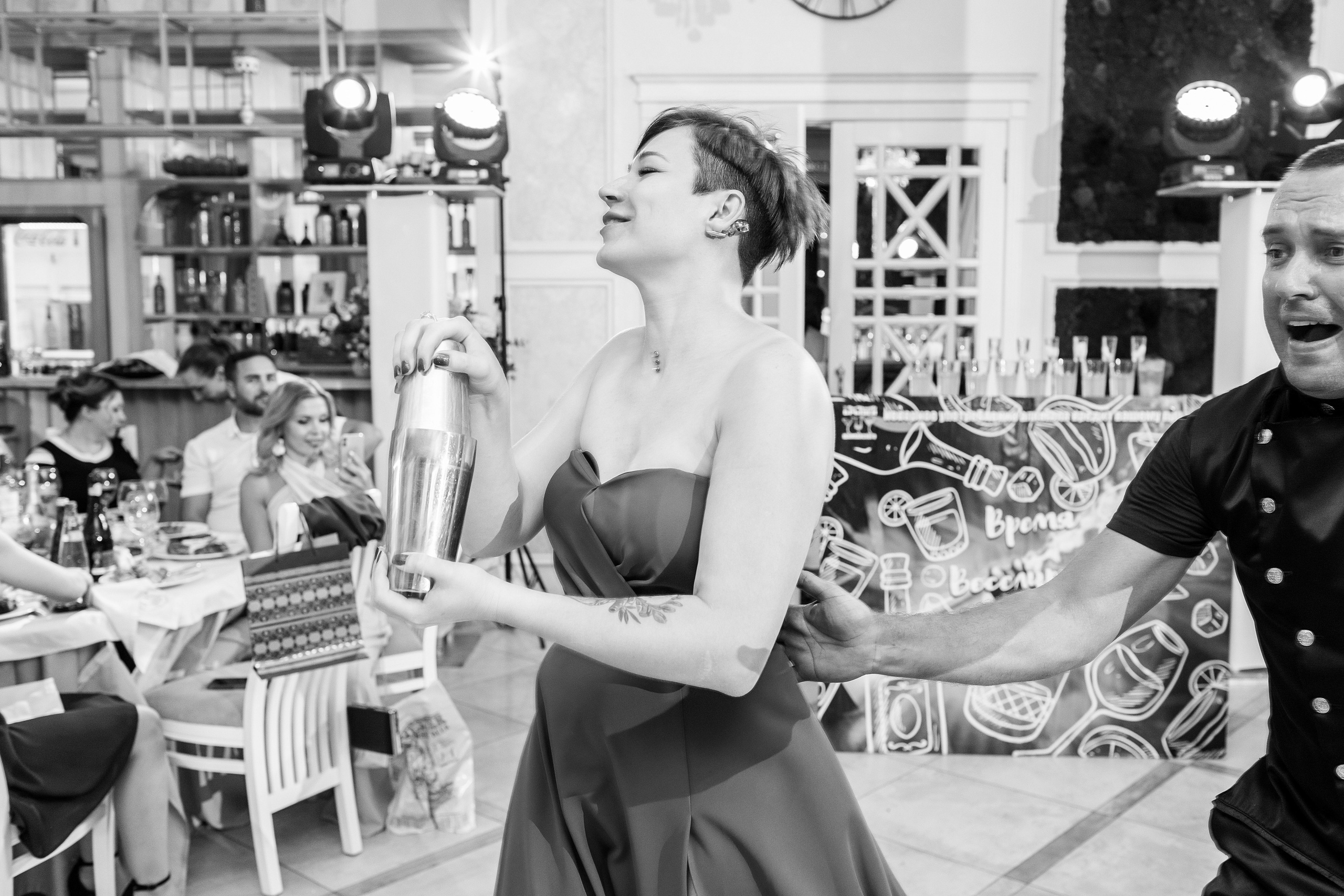 Заказать фотографа на выпускной г. Ростов-на-Дону. Красильников Евгений — профессиональный фотограф в Ростове-на-Дону