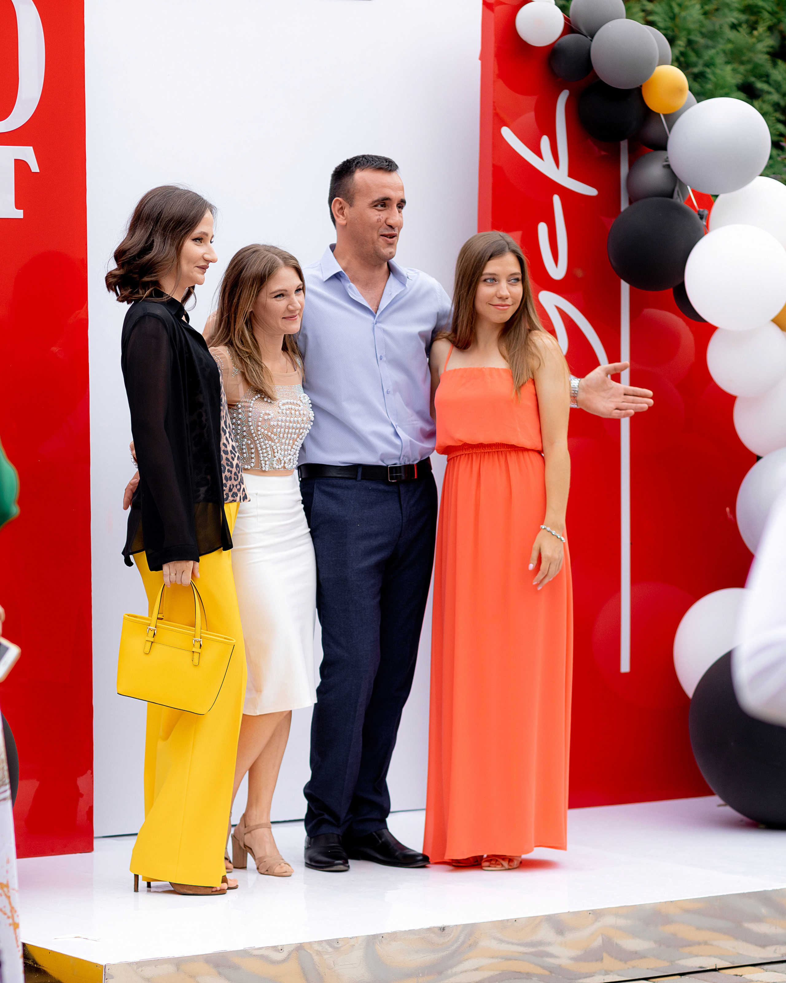 Заказать фотографа на выпускной г. Ростов-на-Дону. Красильников Евгений — профессиональный фотограф в Ростове-на-Дону