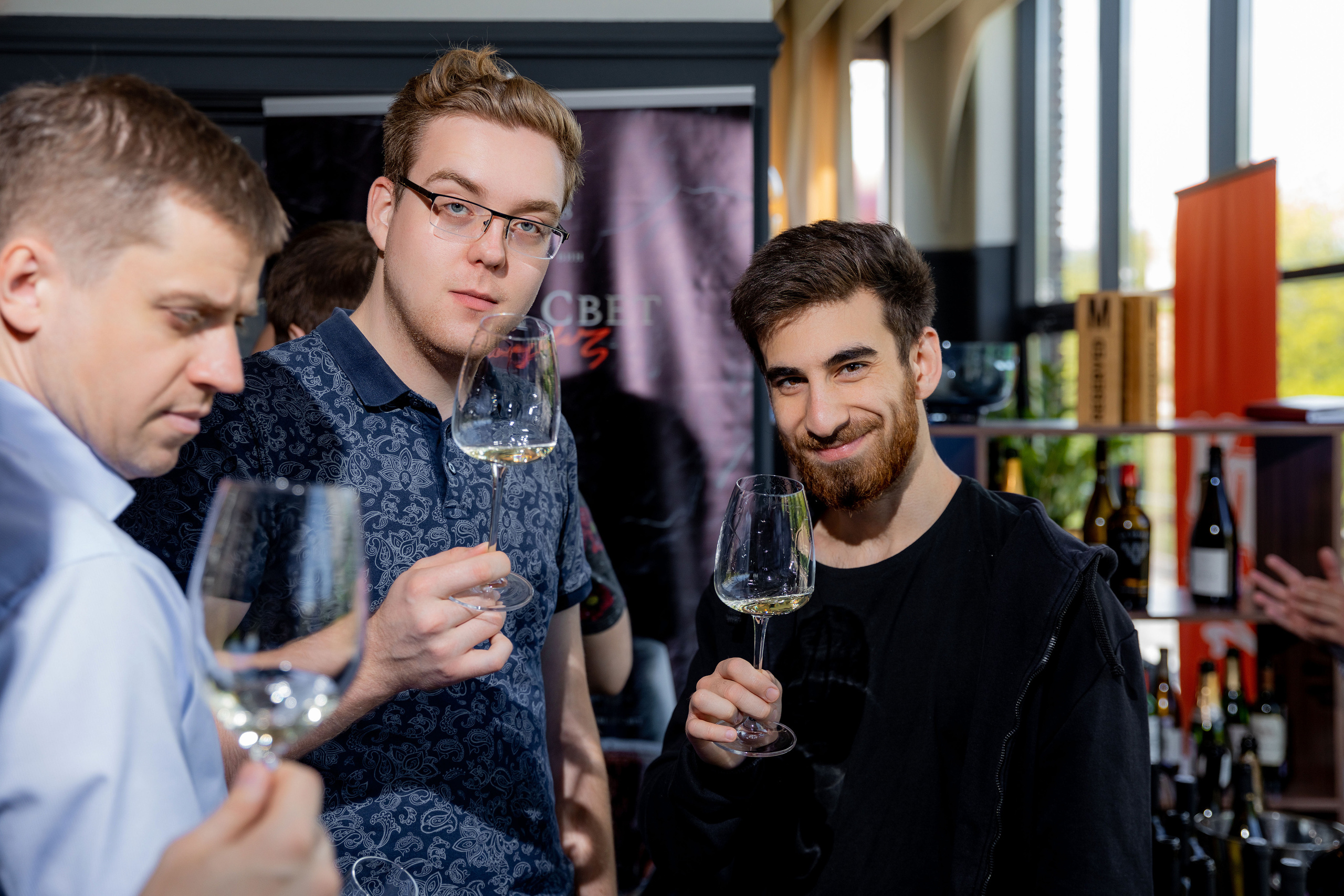 Репортажная съемка фестиваля вина г. Ростов-на-дону. Красильников Евгений — профессиональный фотограф в Ростове-на-Дону