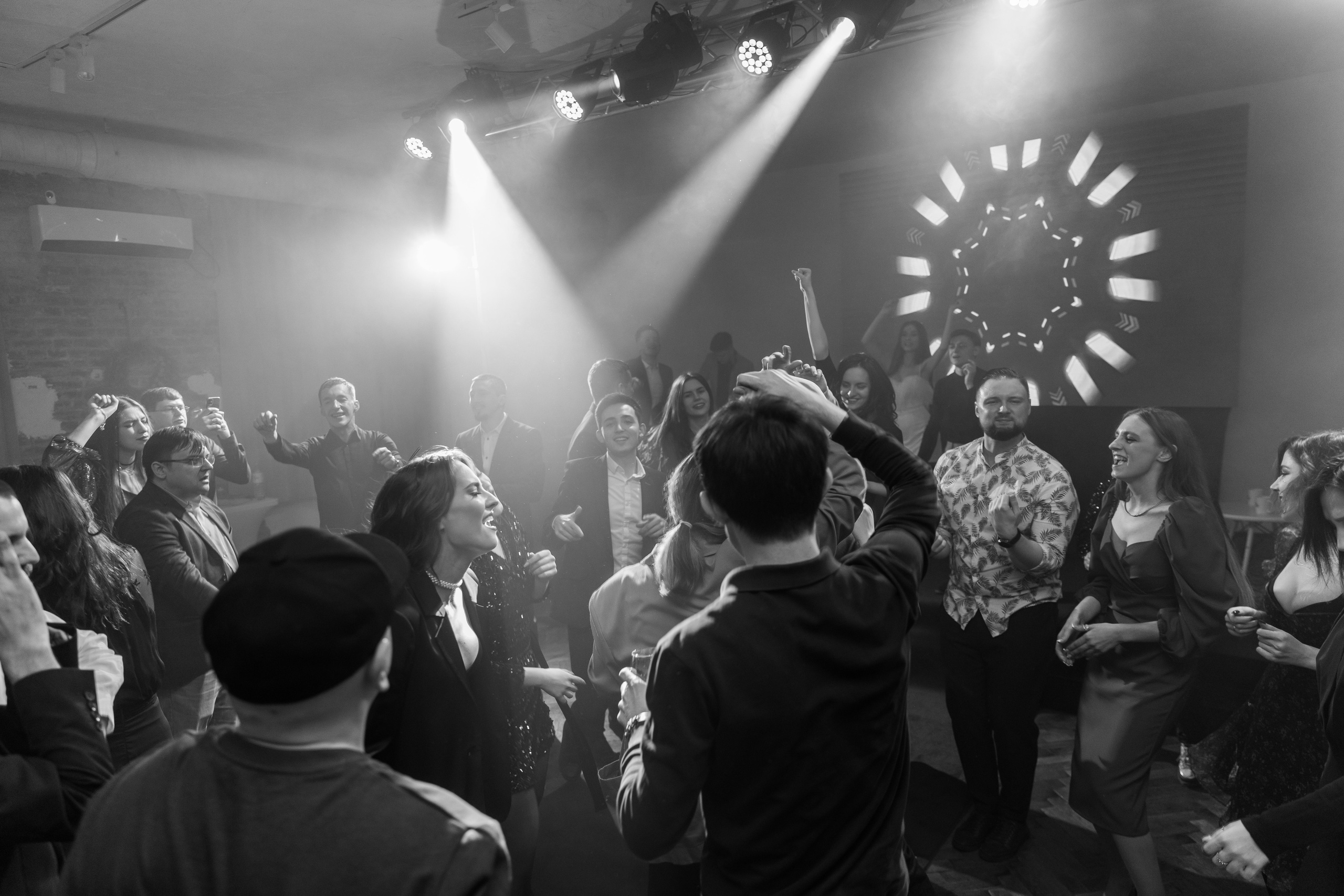 Фотограф на корпоратив и на любое событие. Красильников Евгений — профессиональный фотограф в Ростове-на-Дону