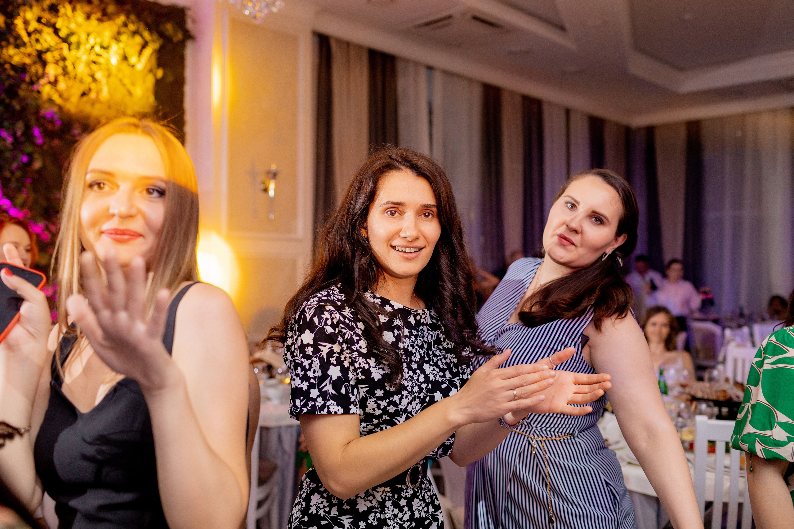 Заказать фотографа на выпускной г. Ростов-на-Дону. Красильников Евгений — профессиональный фотограф в Ростове-на-Дону