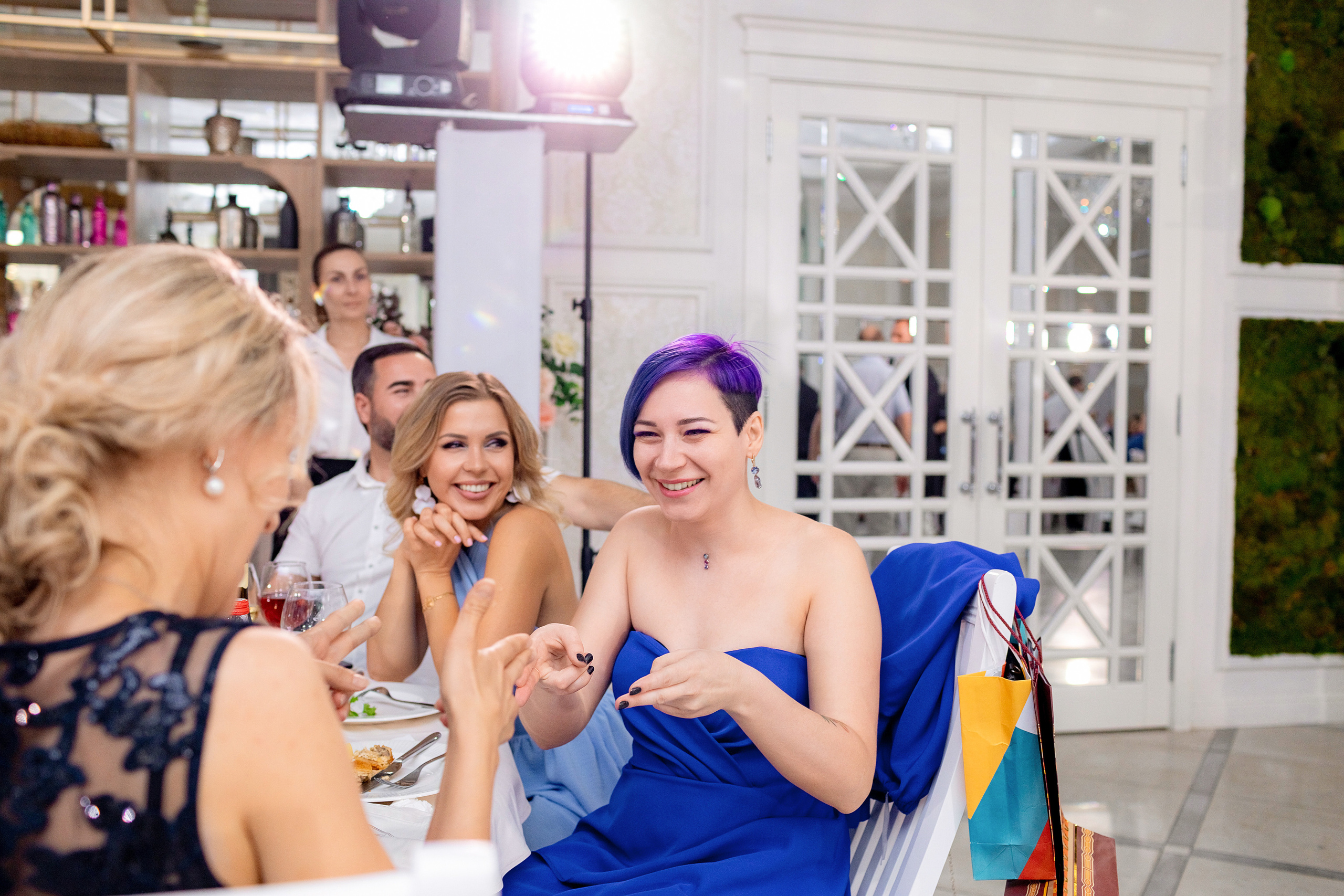 Заказать фотографа на выпускной г. Ростов-на-Дону. Красильников Евгений — профессиональный фотограф в Ростове-на-Дону