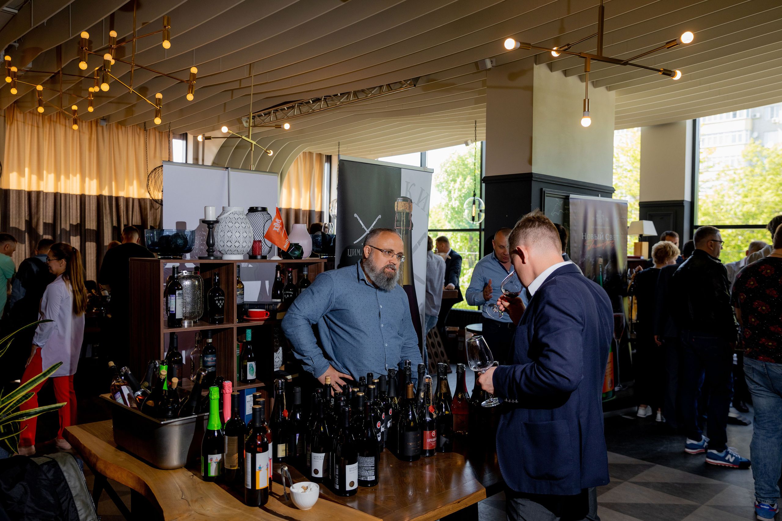 Репортажная съемка фестиваля вина г. Ростов-на-дону. Красильников Евгений — профессиональный фотограф в Ростове-на-Дону