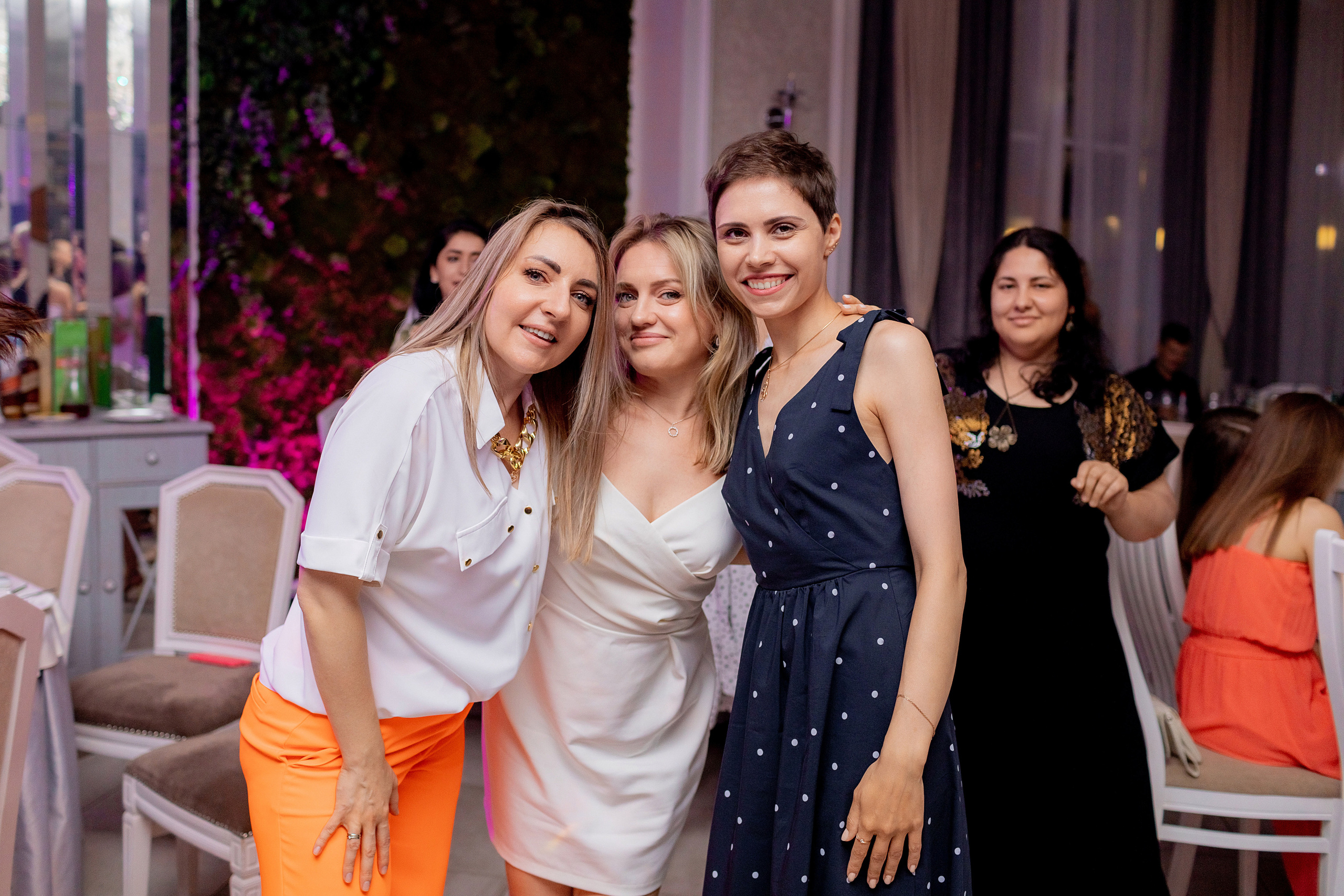 Заказать фотографа на выпускной г. Ростов-на-Дону. Красильников Евгений — профессиональный фотограф в Ростове-на-Дону