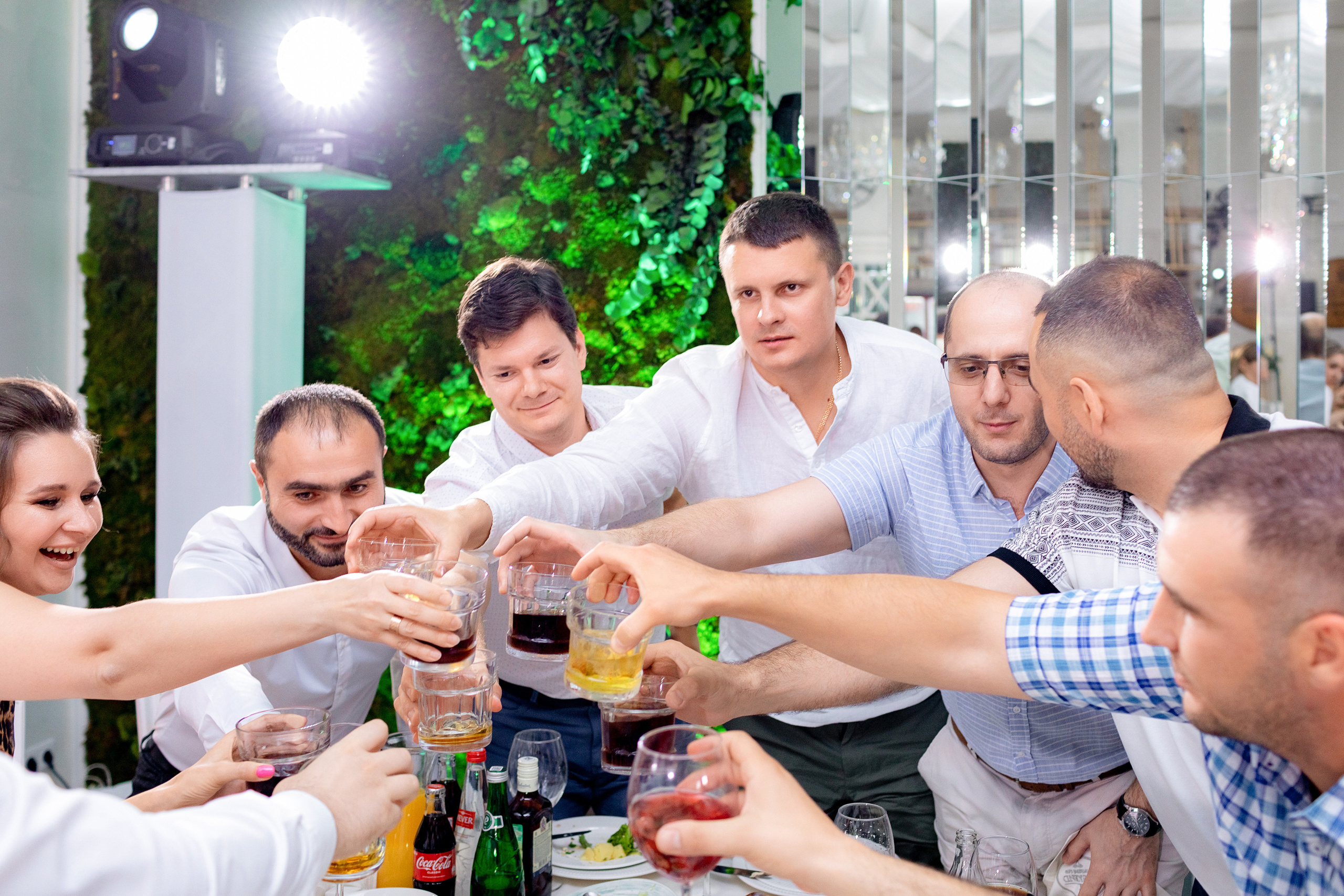 Заказать фотографа на выпускной г. Ростов-на-Дону. Красильников Евгений — профессиональный фотограф в Ростове-на-Дону