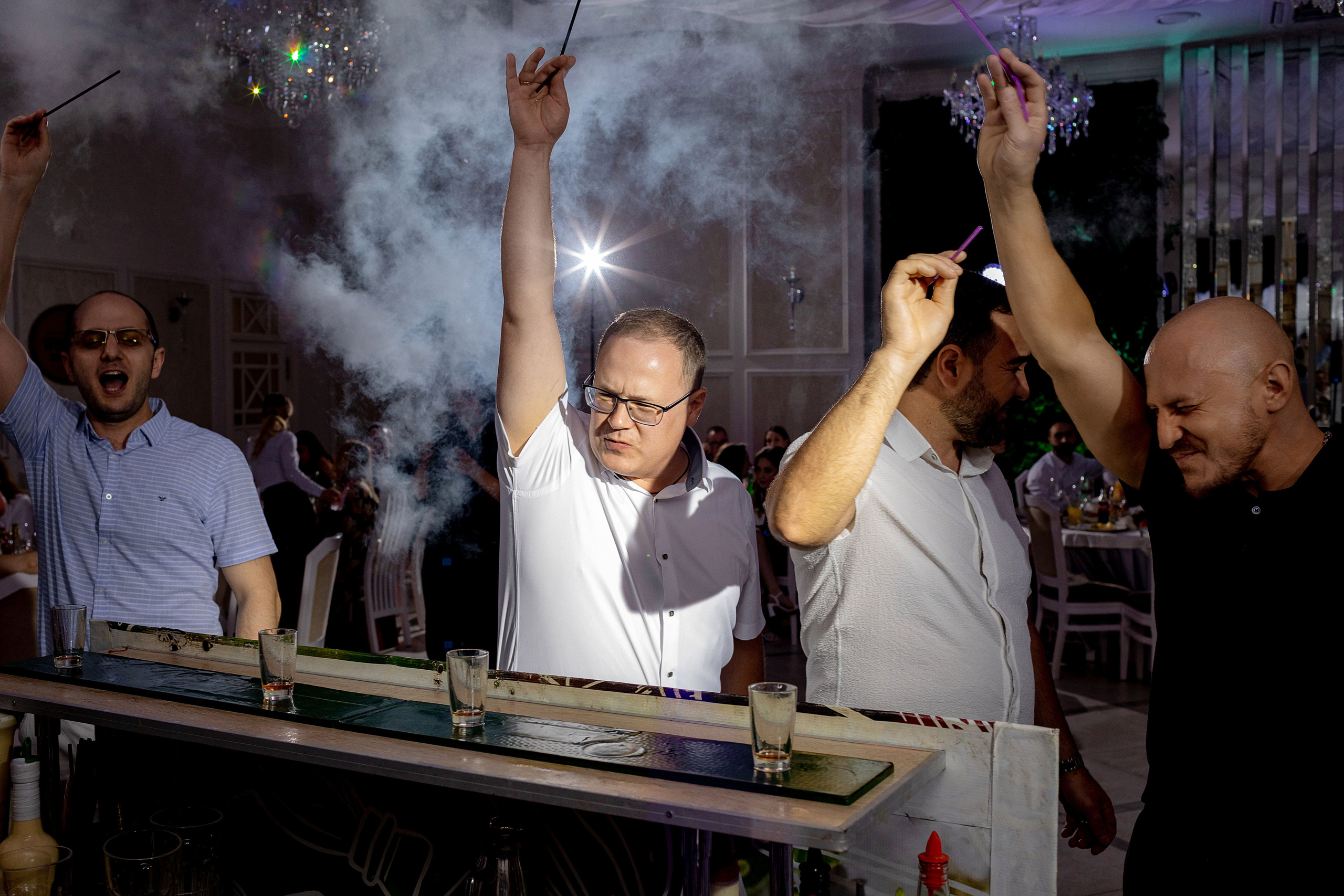 Заказать фотографа на выпускной г. Ростов-на-Дону. Красильников Евгений — профессиональный фотограф в Ростове-на-Дону