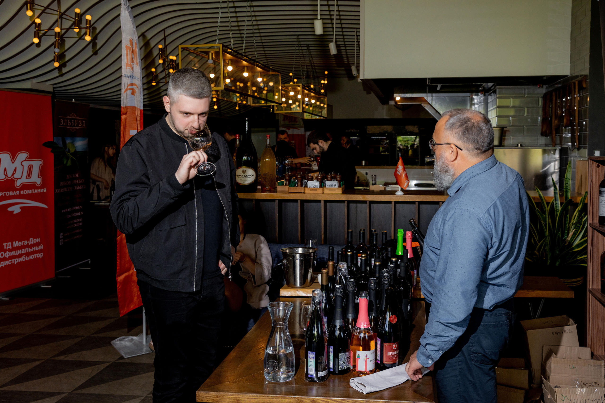 Репортажная съемка фестиваля вина г. Ростов-на-дону. Красильников Евгений — профессиональный фотограф в Ростове-на-Дону